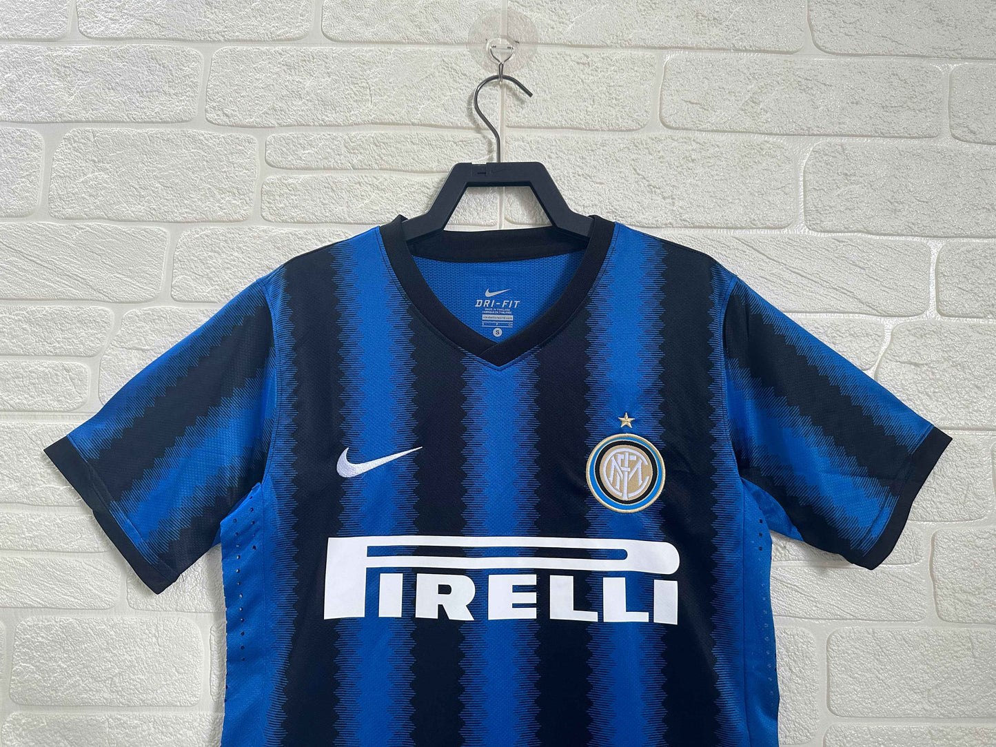 2010-11 Inter Milan Home Shirt - Retro Classic Kits