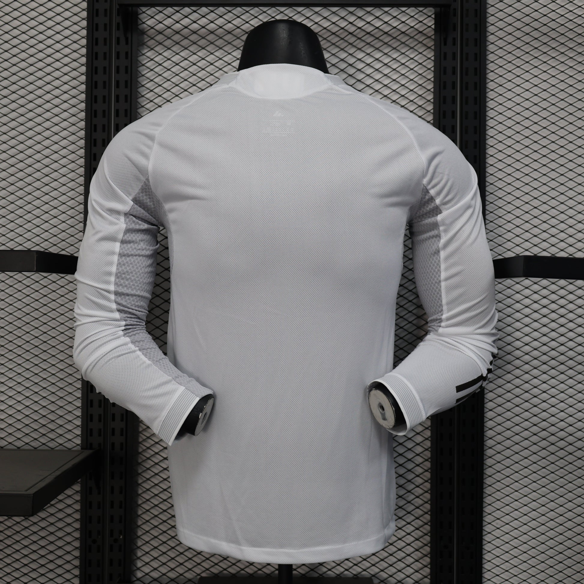 Real Madrid 2025-26 Home Kit - Long Sleeve