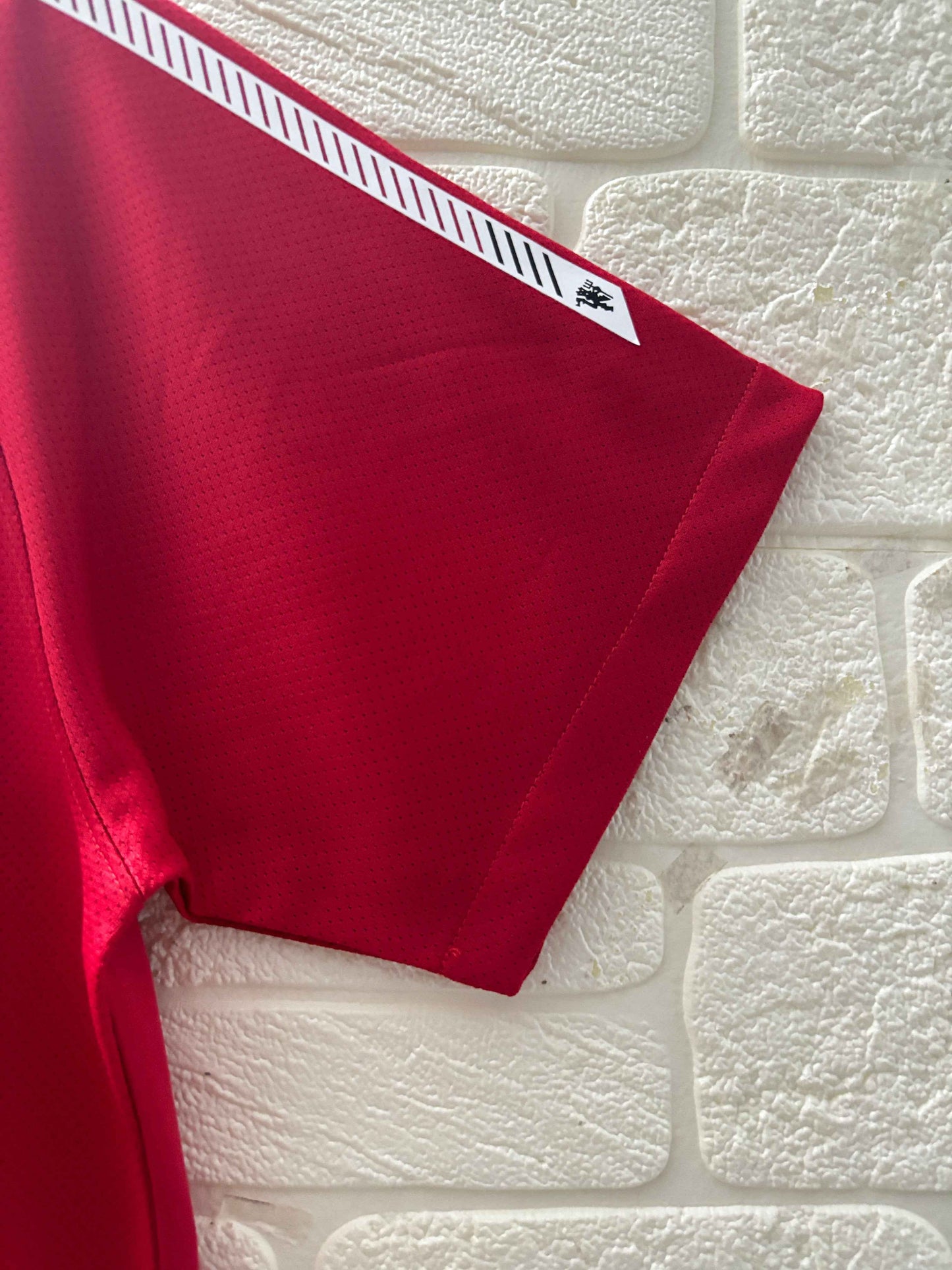2010-11 Manchester United Home Shirt - Retro Classic Kits