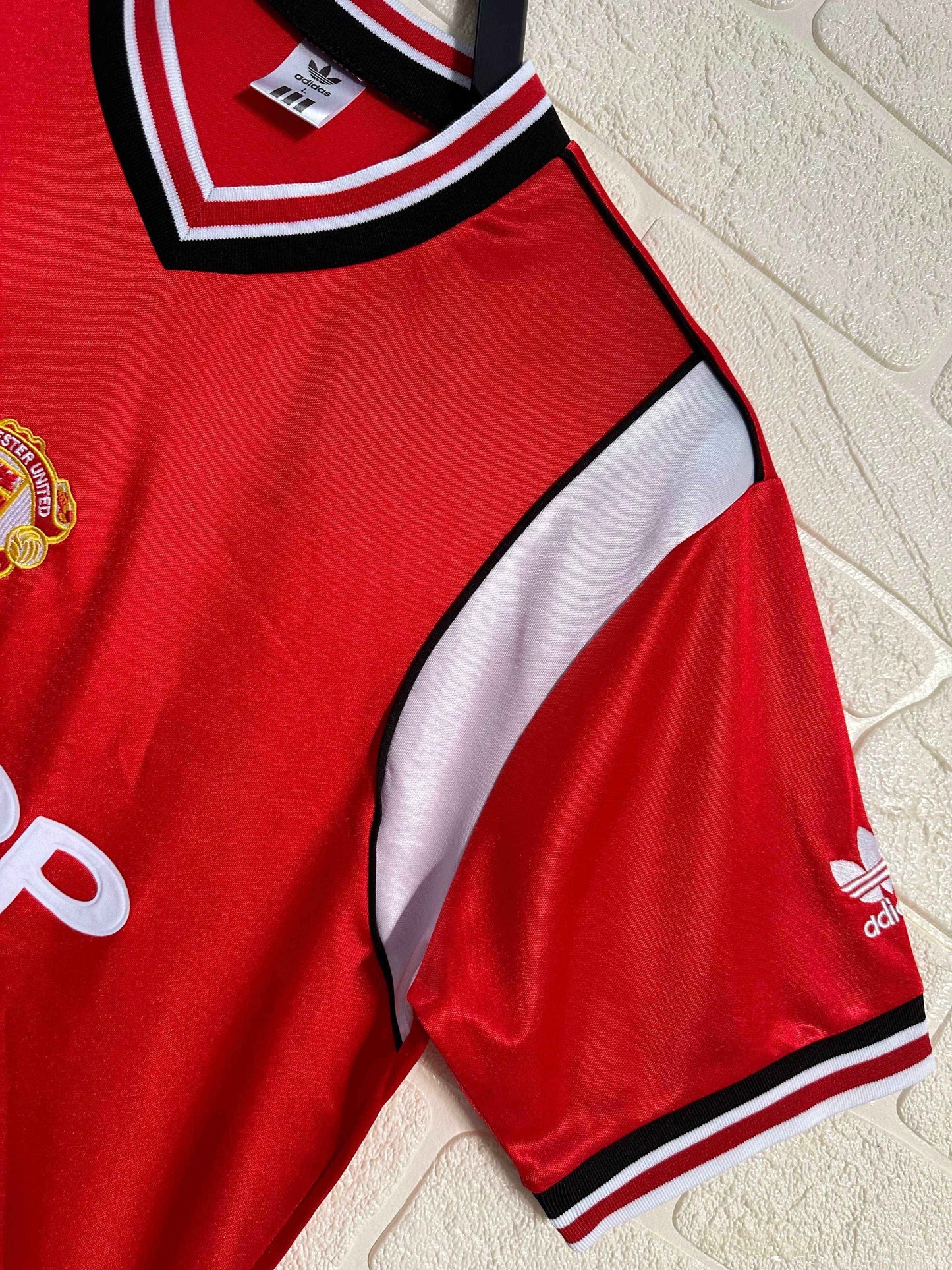 1985 Manchester United Home Jersey - Retro Classic Kits