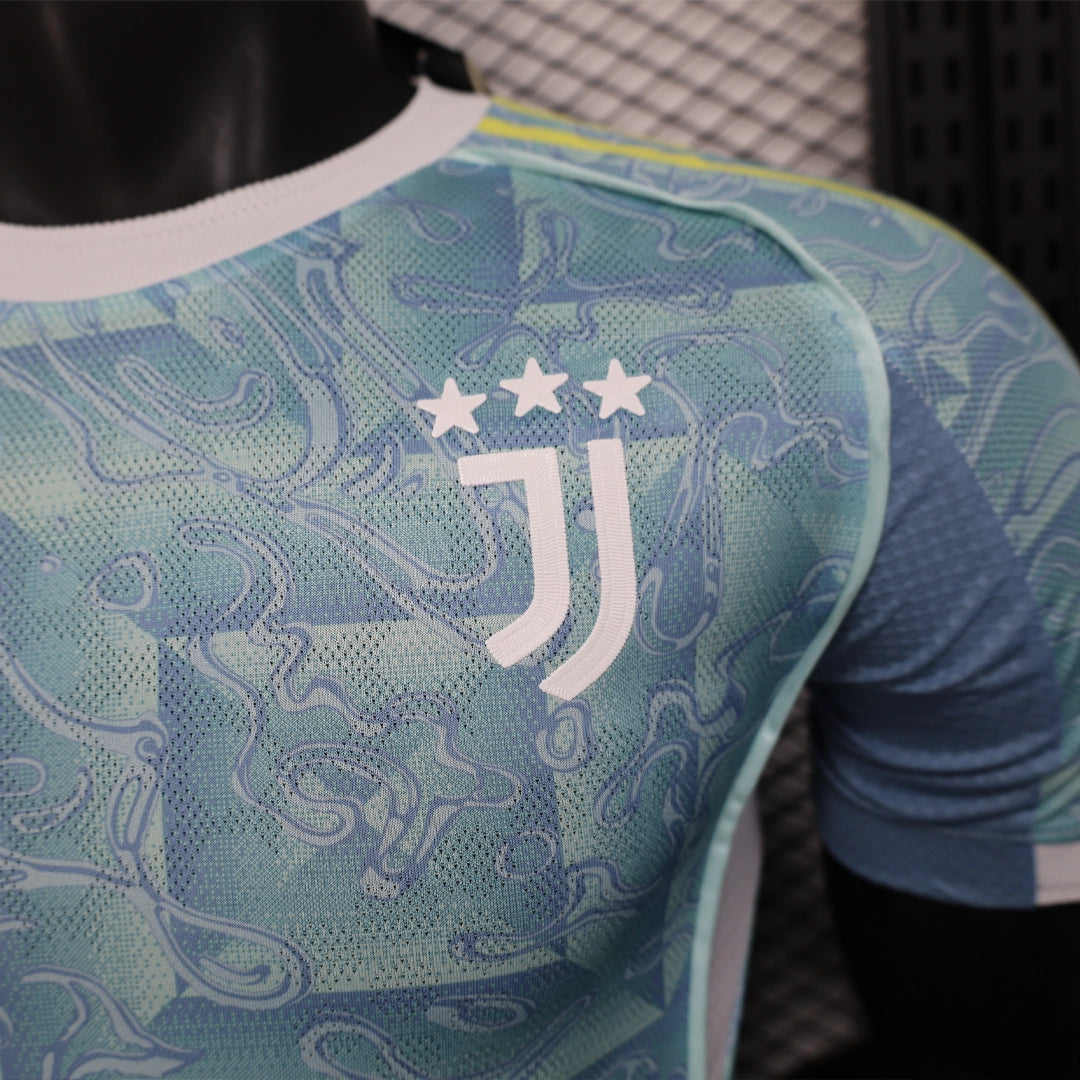 2025-26 Juventus Away Kit