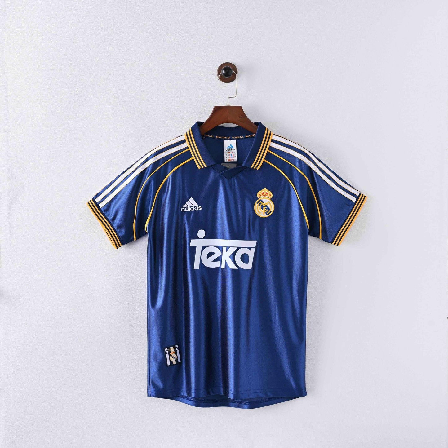 1998-00 Real Madrid Third Kit - Kit Legacy