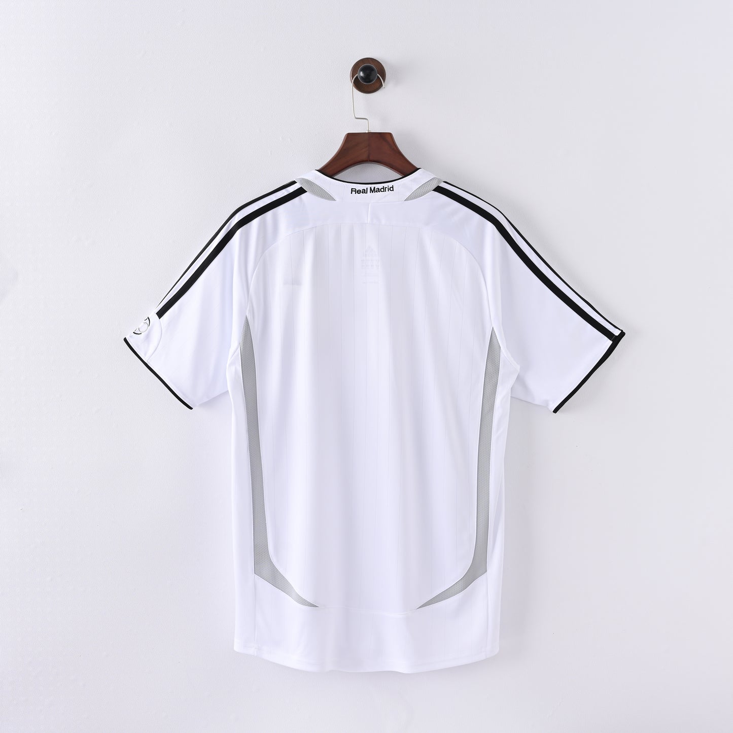 2006-07 Real Madrid Home Kit - Retro Classic Kits