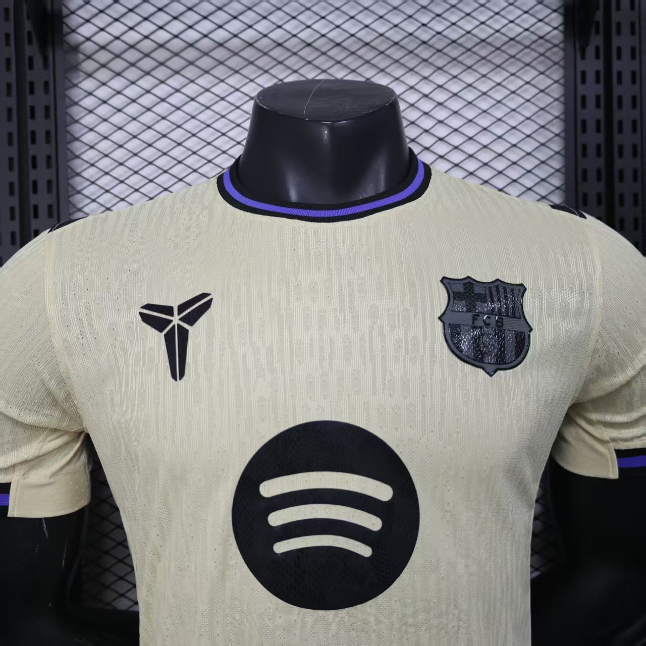FC Barcelona 2025-26 Away Kit