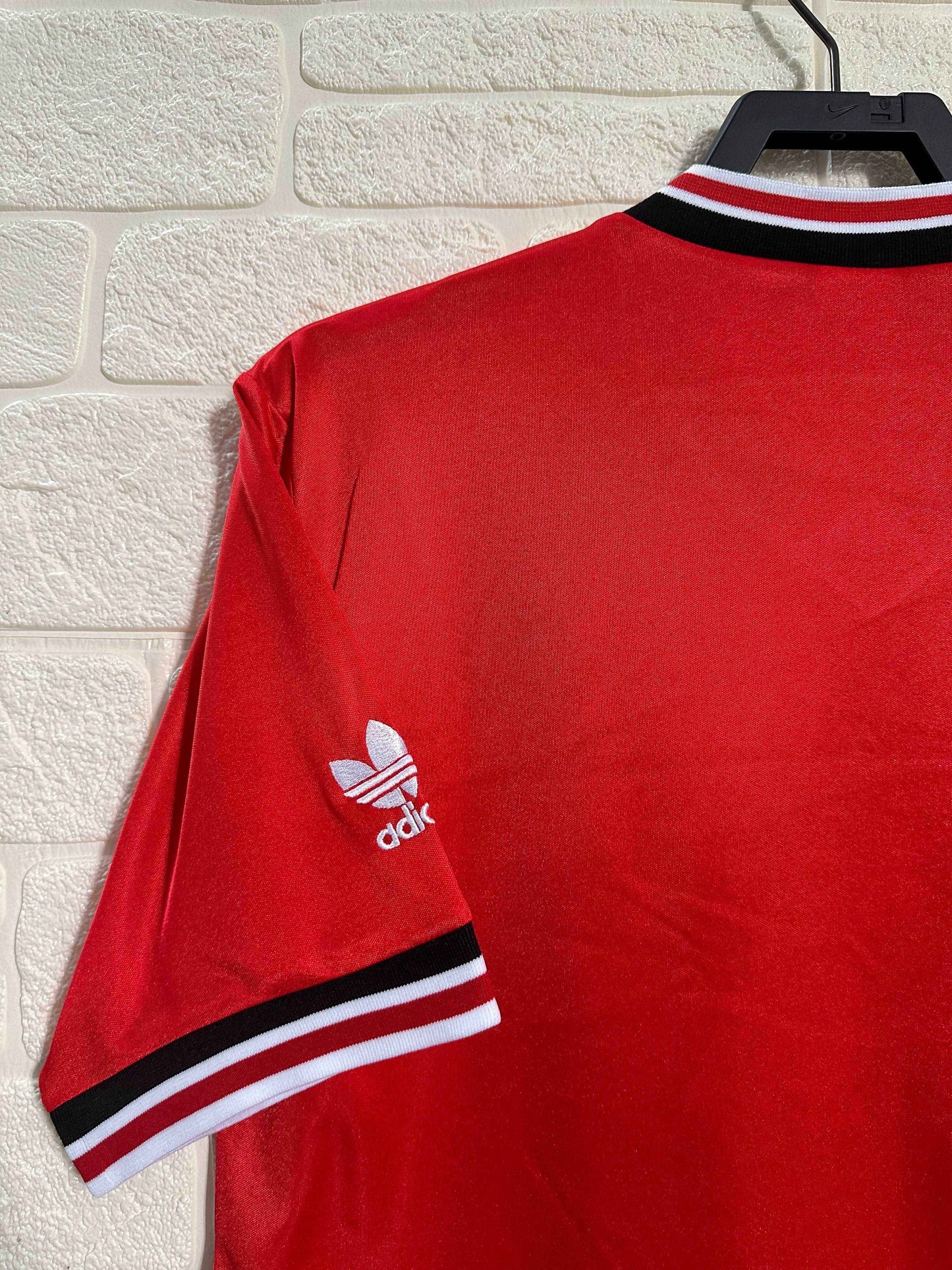 1985 Manchester United Home Jersey - Retro Classic Kits