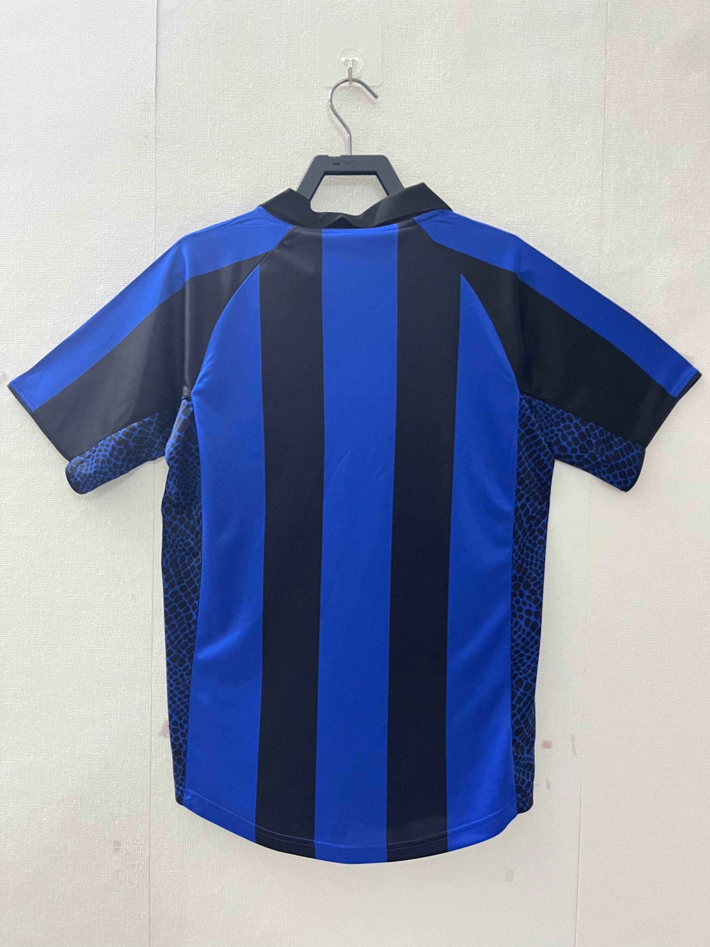 2001-02 Inter Milan Home Shirt - Retro Classic Kits