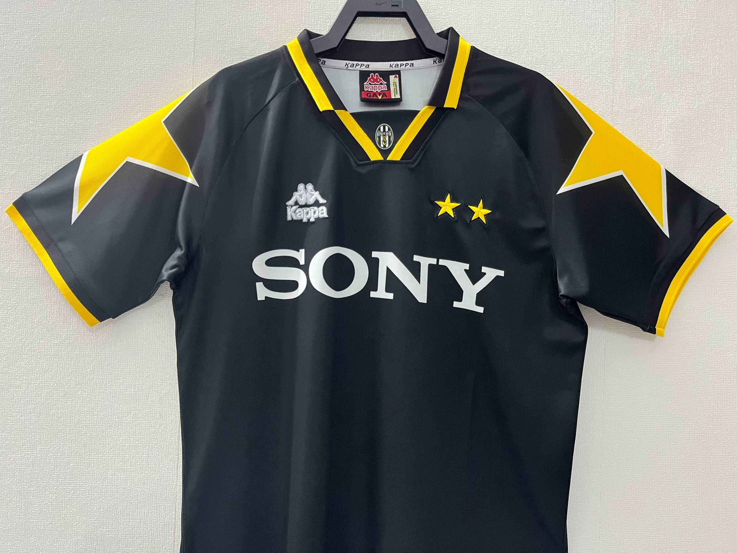 1995-97 Juventus Home Shirt - Retro Classic Kits