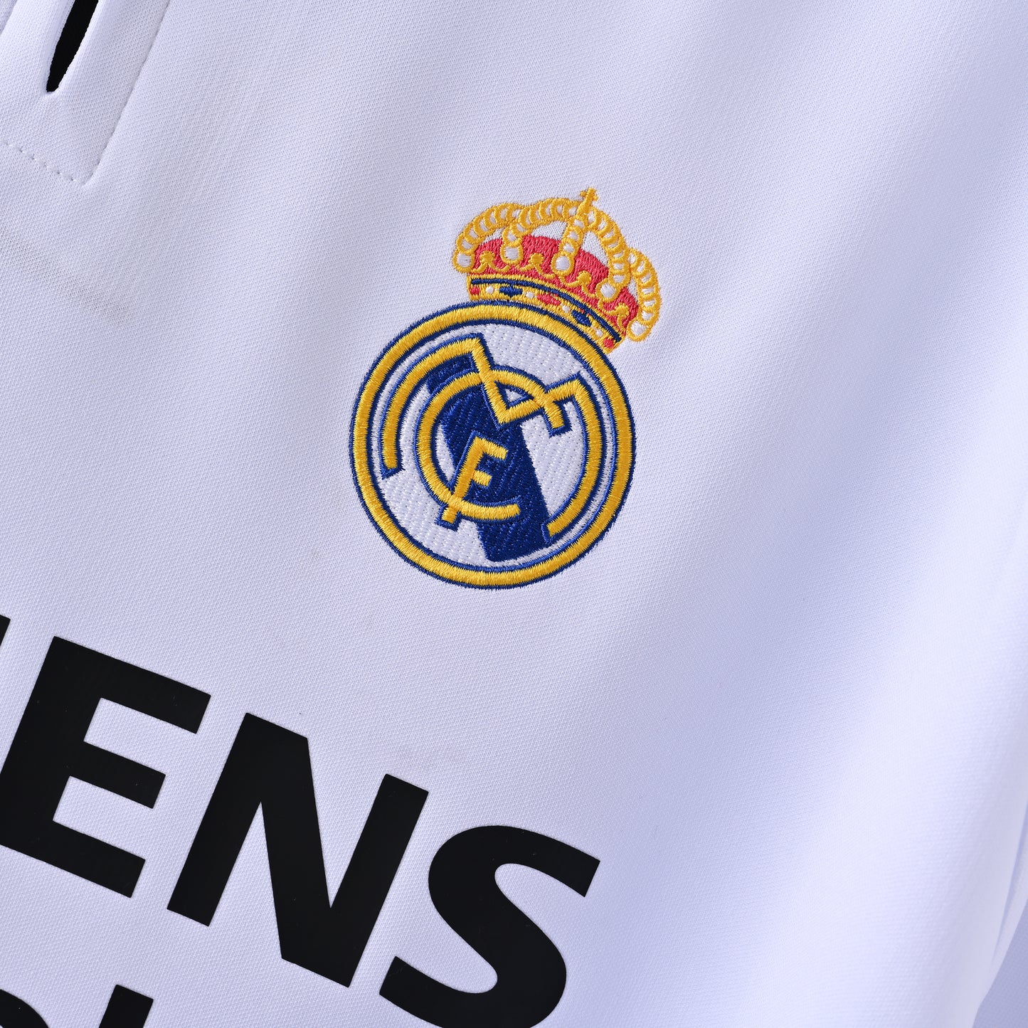 2005-06 Real Madrid Home Kit - Retro Classic Kits