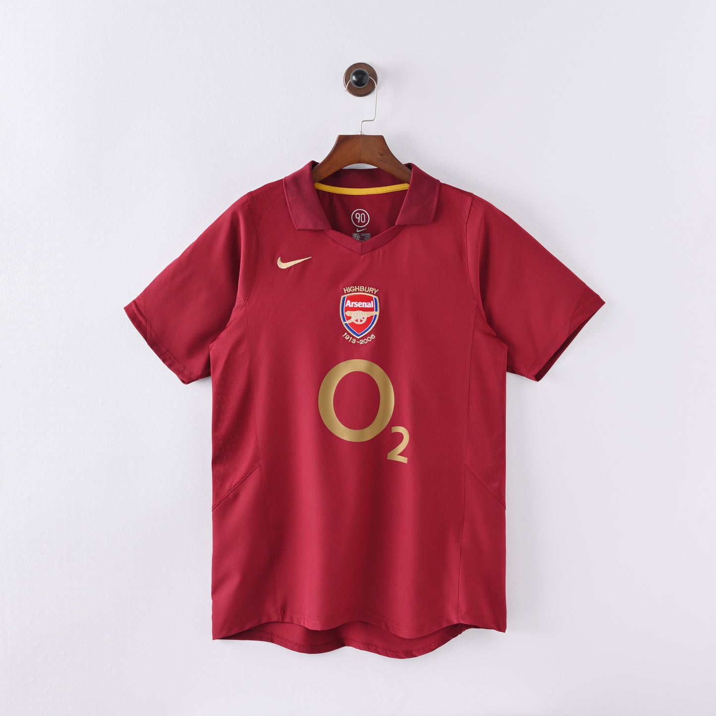Arsenal 2005-06 Home Kit