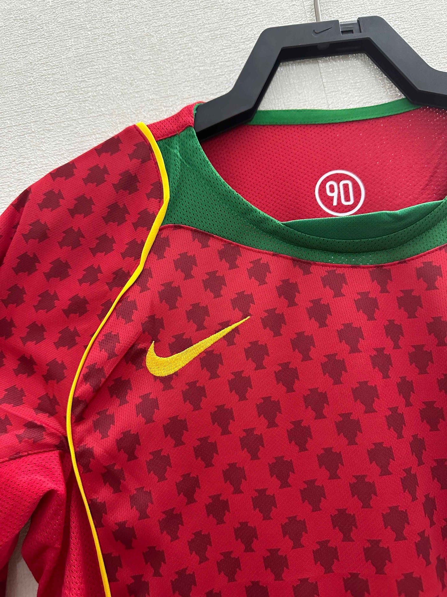2004 Potugal Home Shirt - Retro Classic Kits