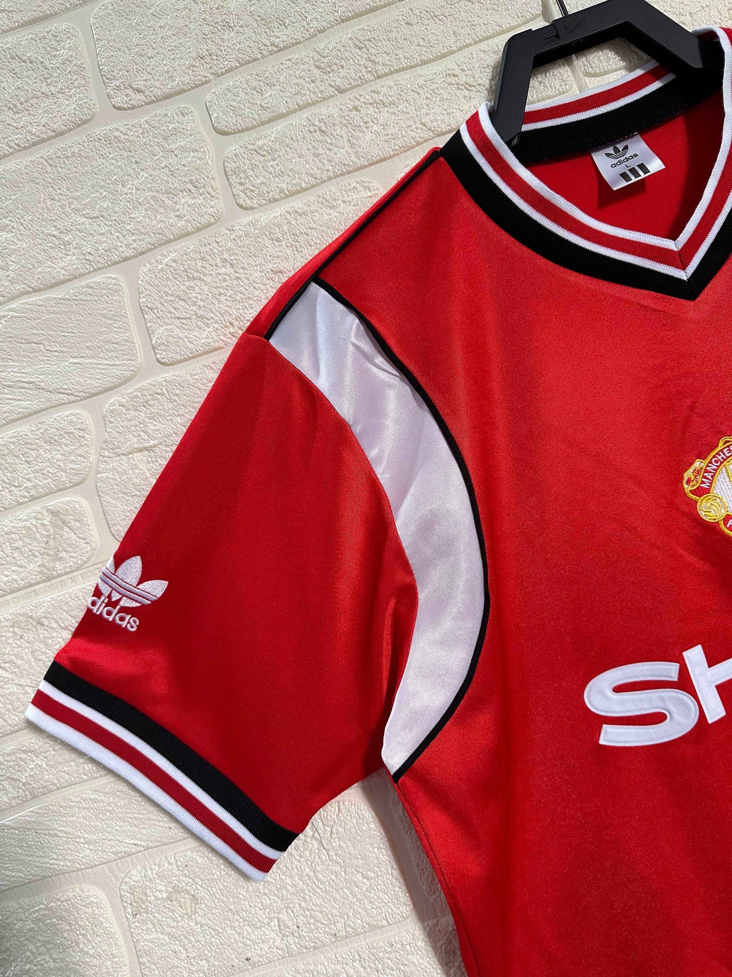 1985 Manchester United Home Jersey - Retro Classic Kits