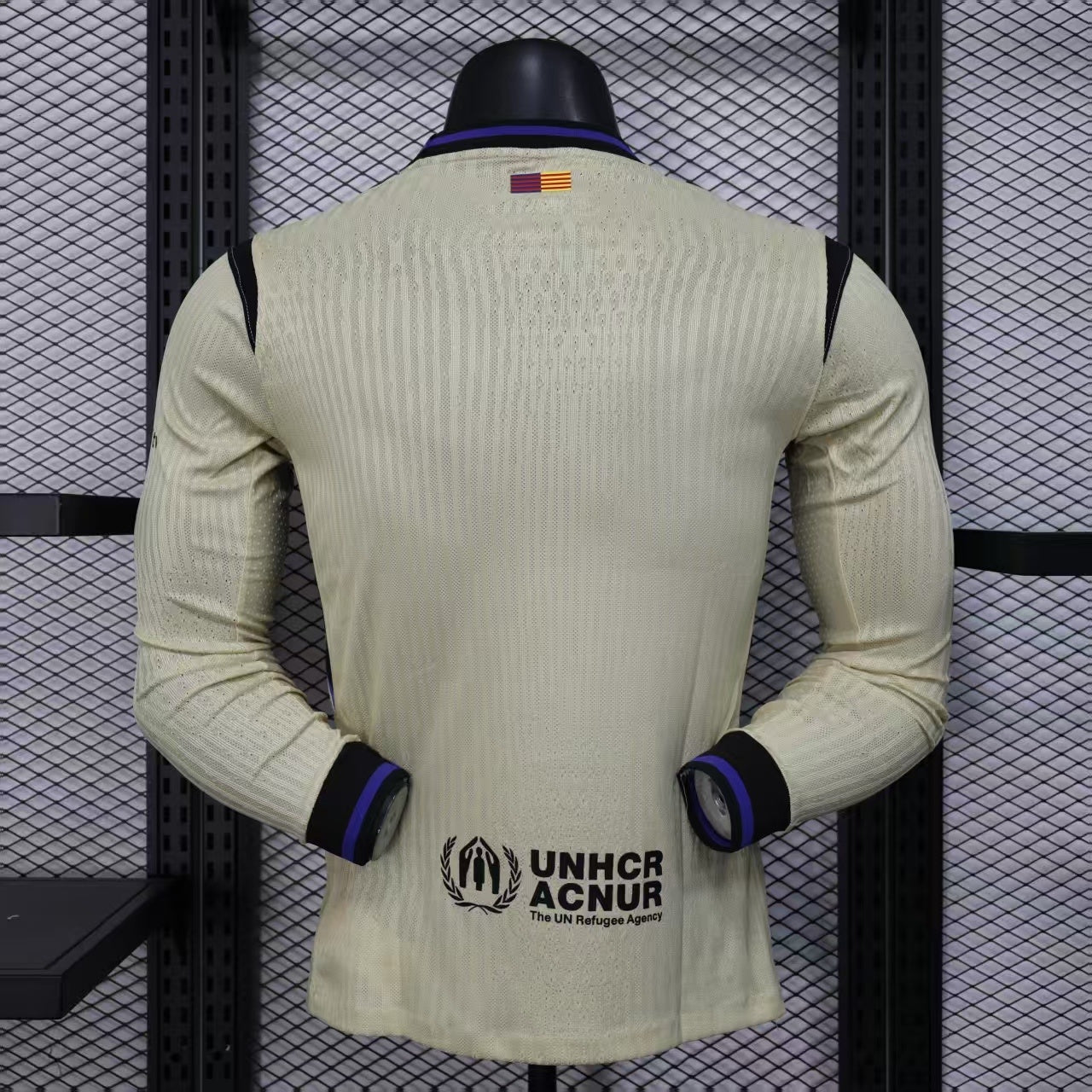 FC Barcelona 2025-26 Away Kit - Long Sleeve