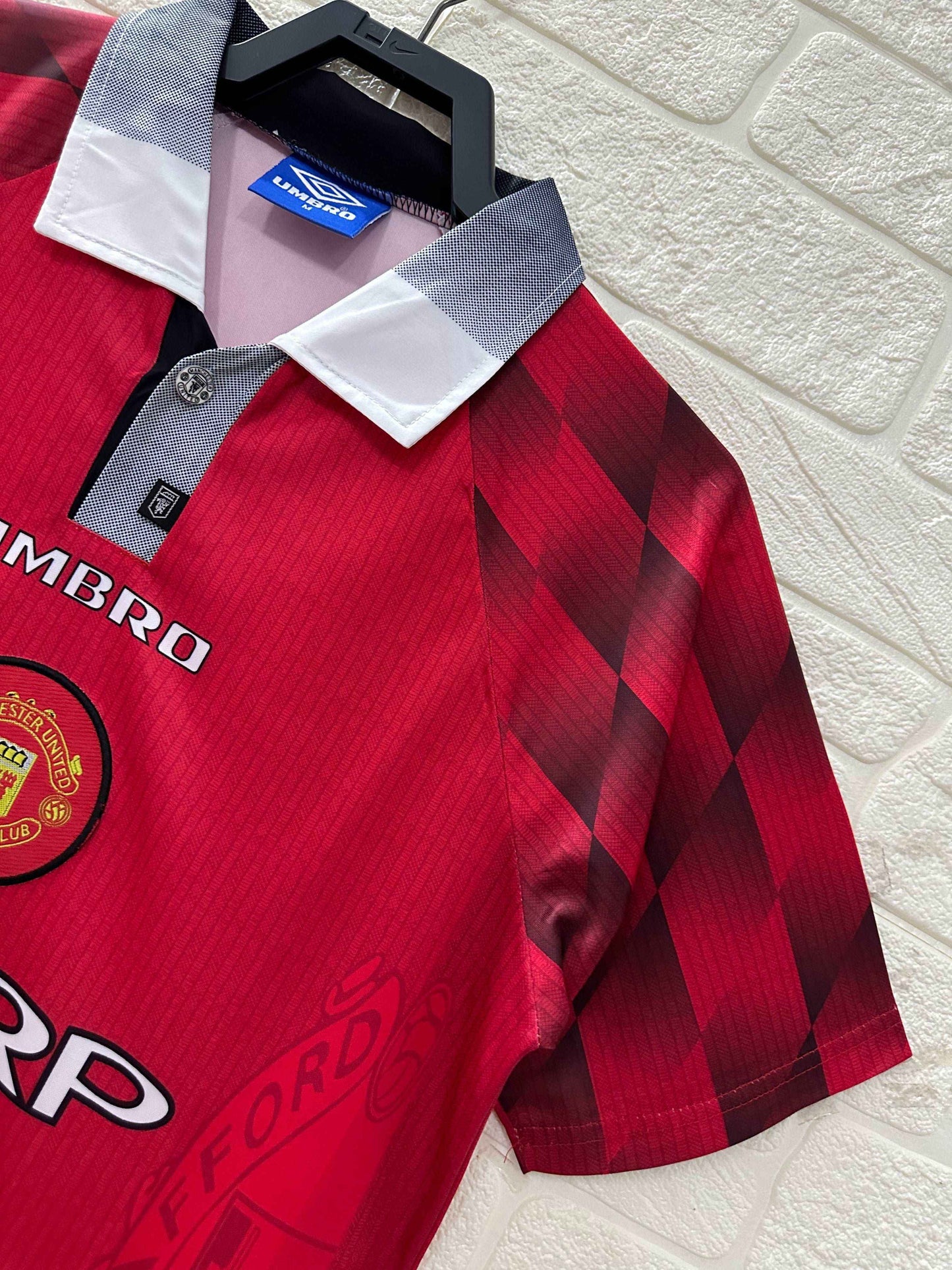 1996-98 Manchester United Home Shirt - Kit Legacy