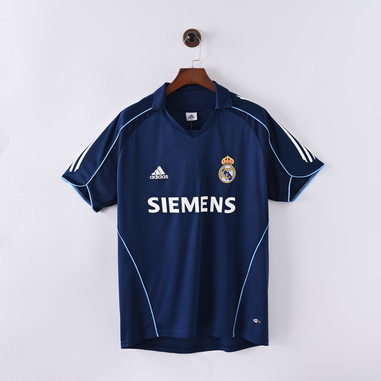 2005-06 Real Madrid Away Kit - Retro Classic Kits