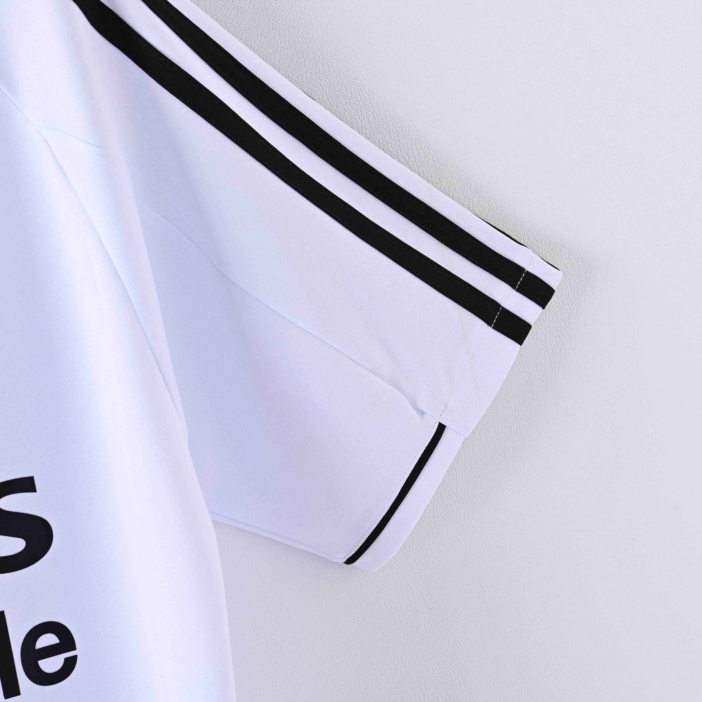2005-06 Real Madrid Home Kit - Kit Legacy