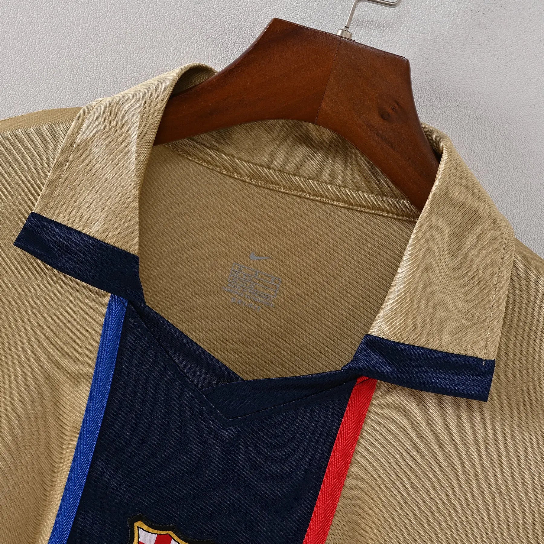 FC Barcelona 2001-02 Away Kit