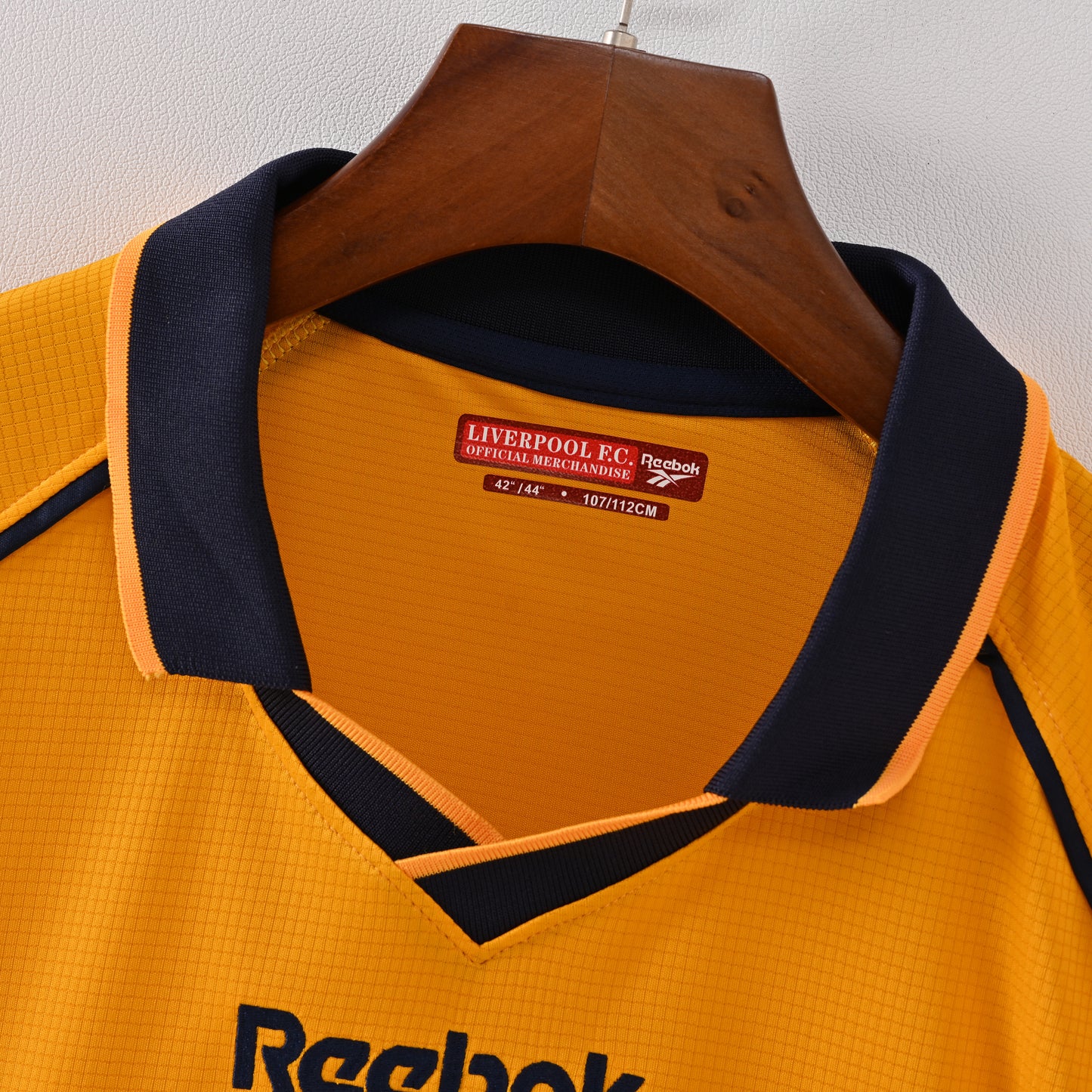 Liverpool 2000-01 Away Kit