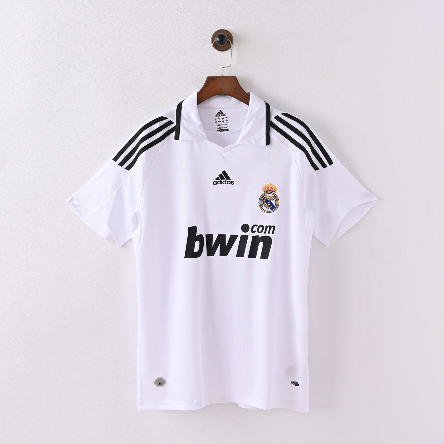 2008-09 Real Madrid Home Kit - Retro Classic Kits