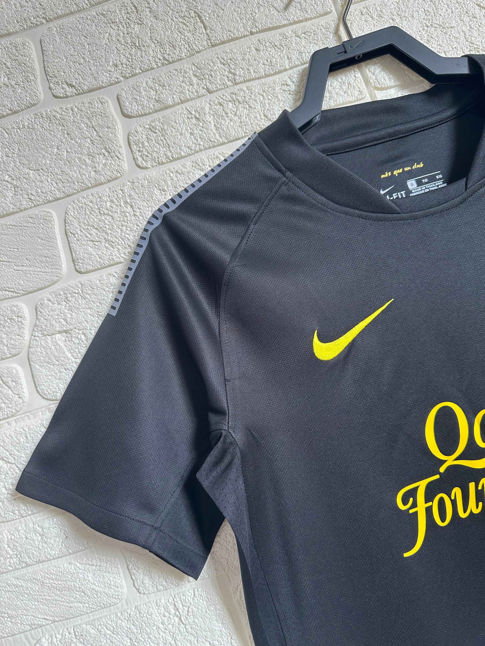 2011-12 FC Barcelona Away Shirt - Retro Classic Kits