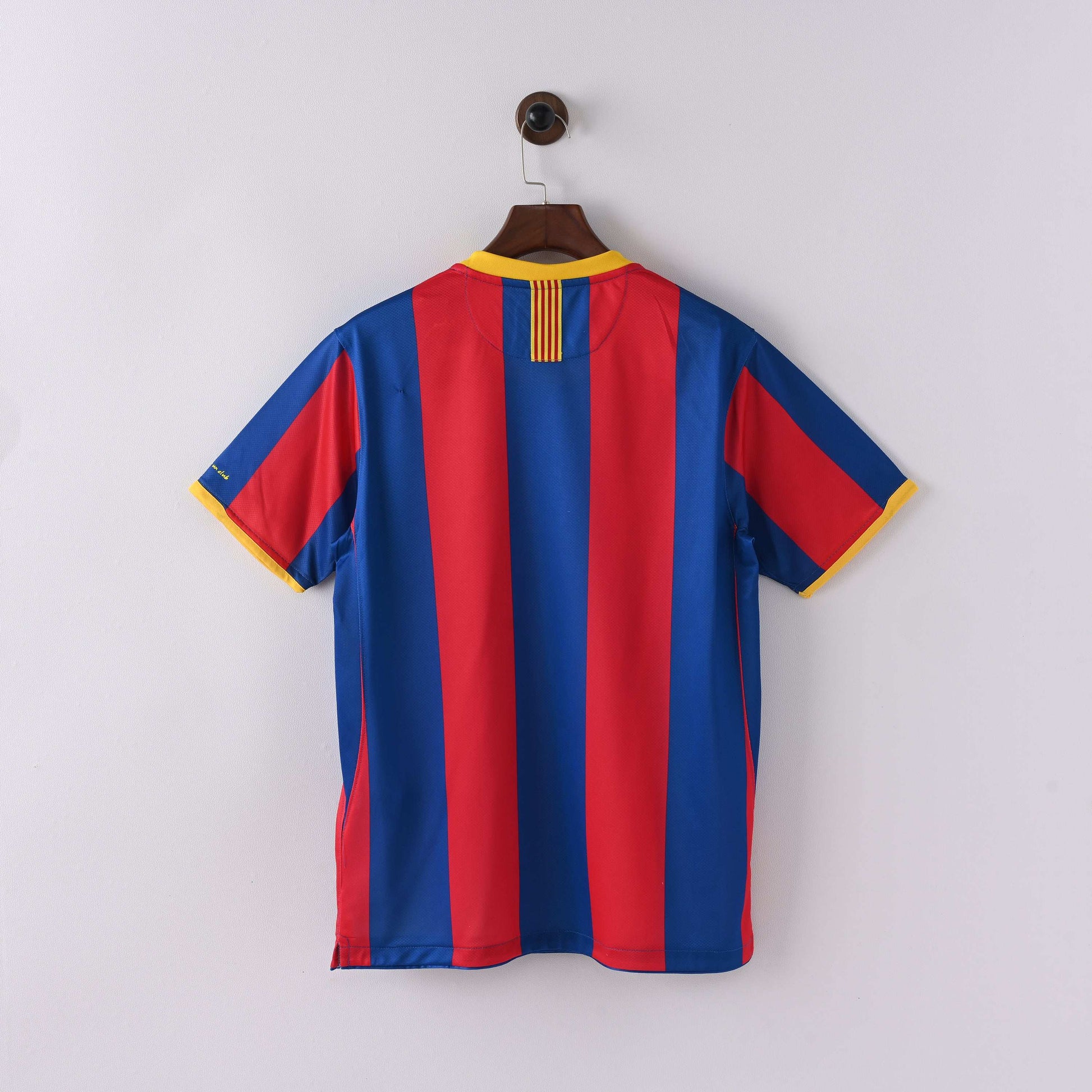 2010-11 FC Barcelona Home Kit - Retro Classic Kits