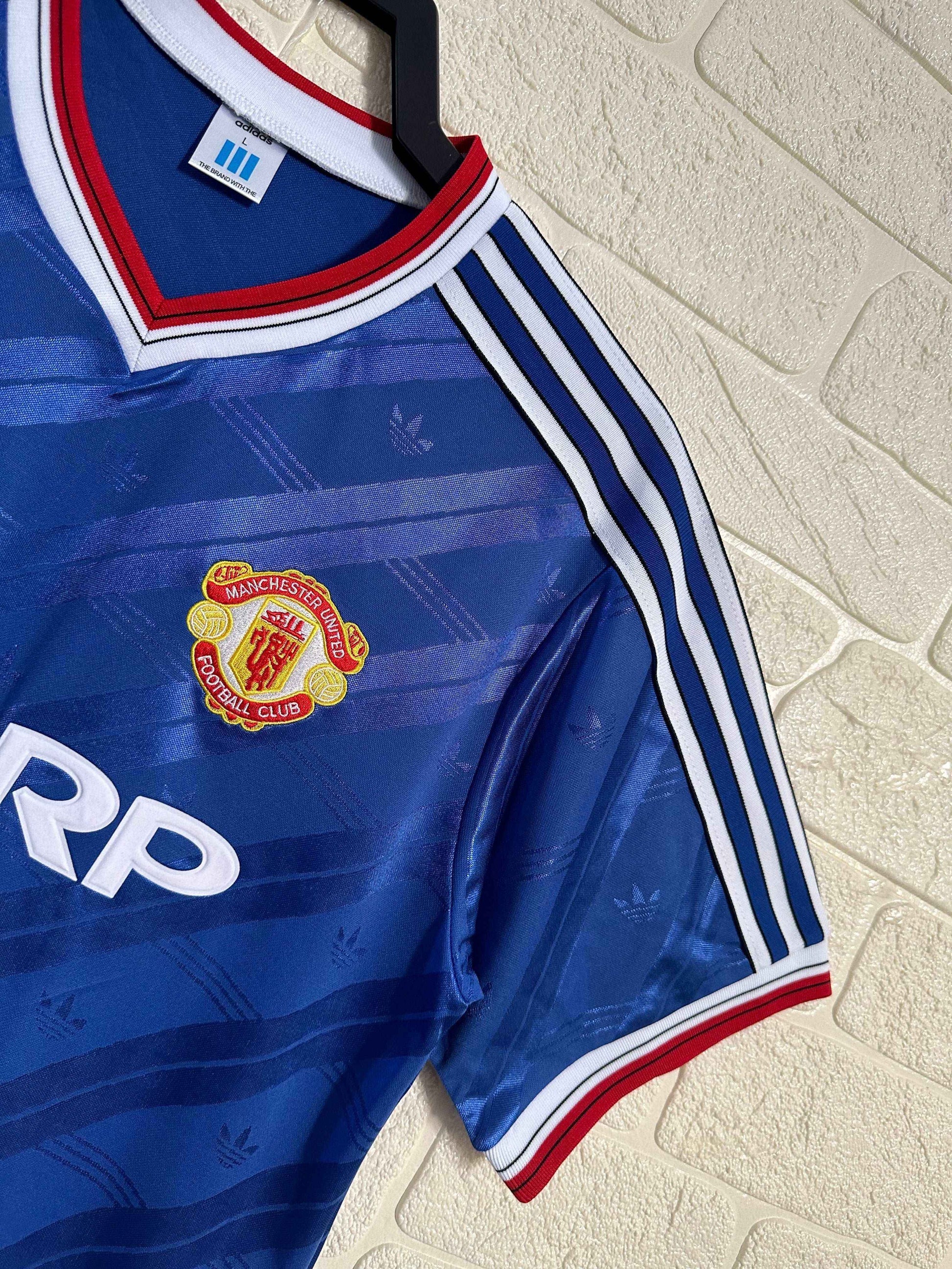 1986-88 Manchester United Away Shirt - Retro Classic Kits