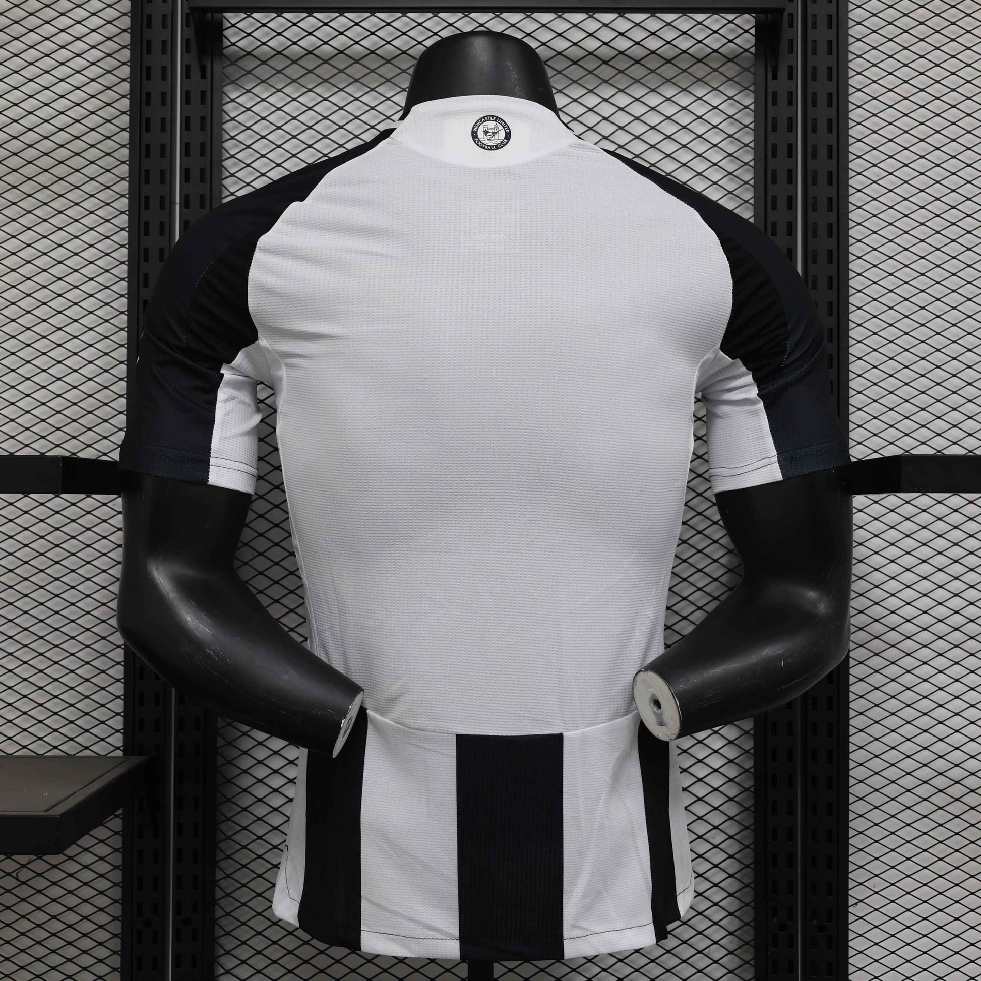2024-25 Newcastle United Home Shirt [Player Version] - Retro Classic Kits