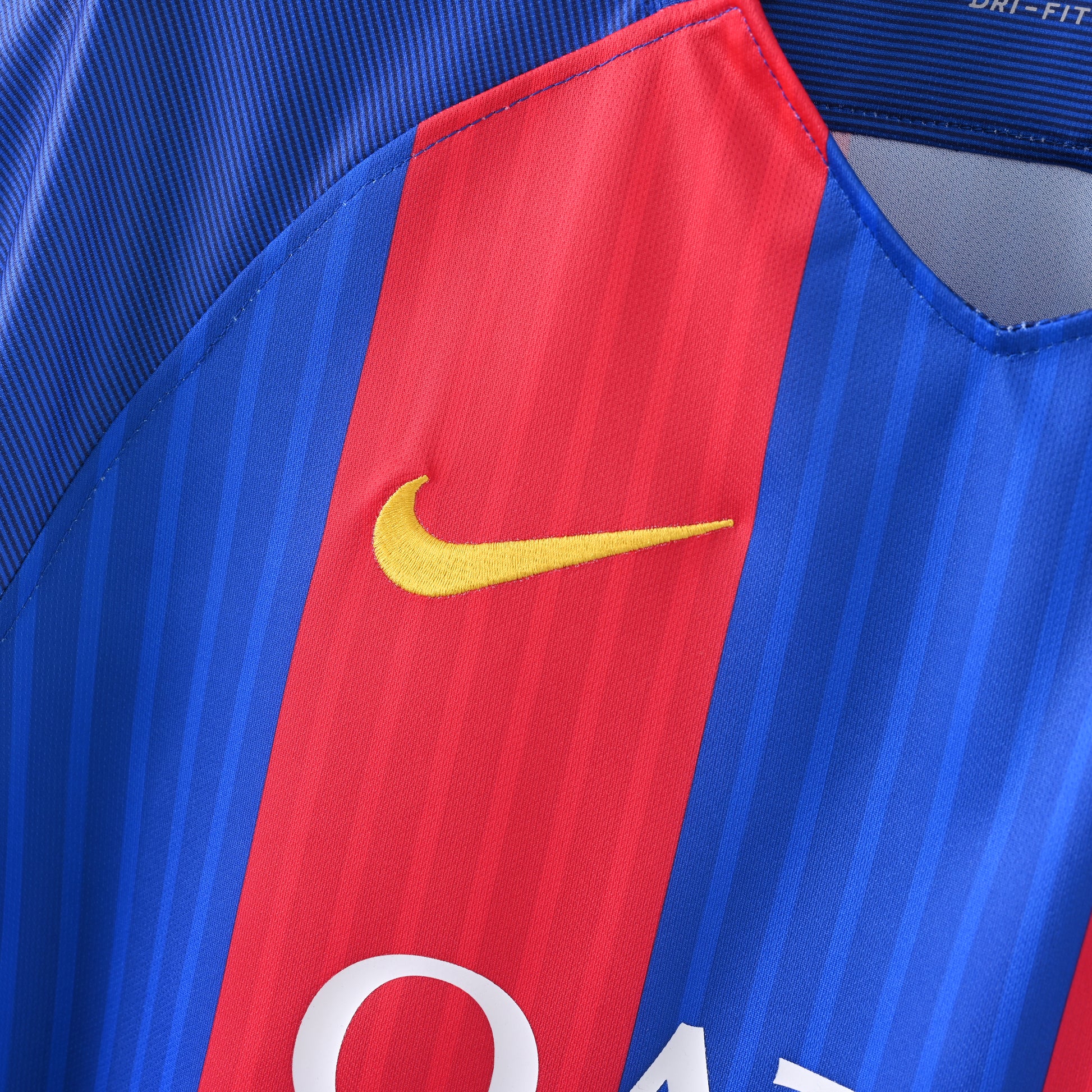 2016-17 FC Barcelona Home Shirt - Retro Classic Kits