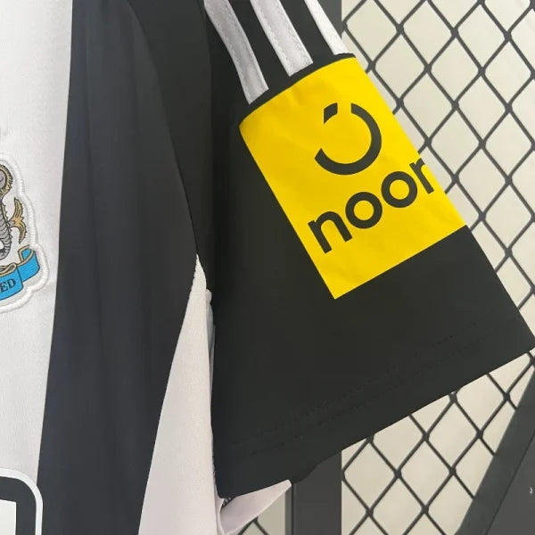 2024-25 Newcastle United Home Kit - Retro Classic Kits
