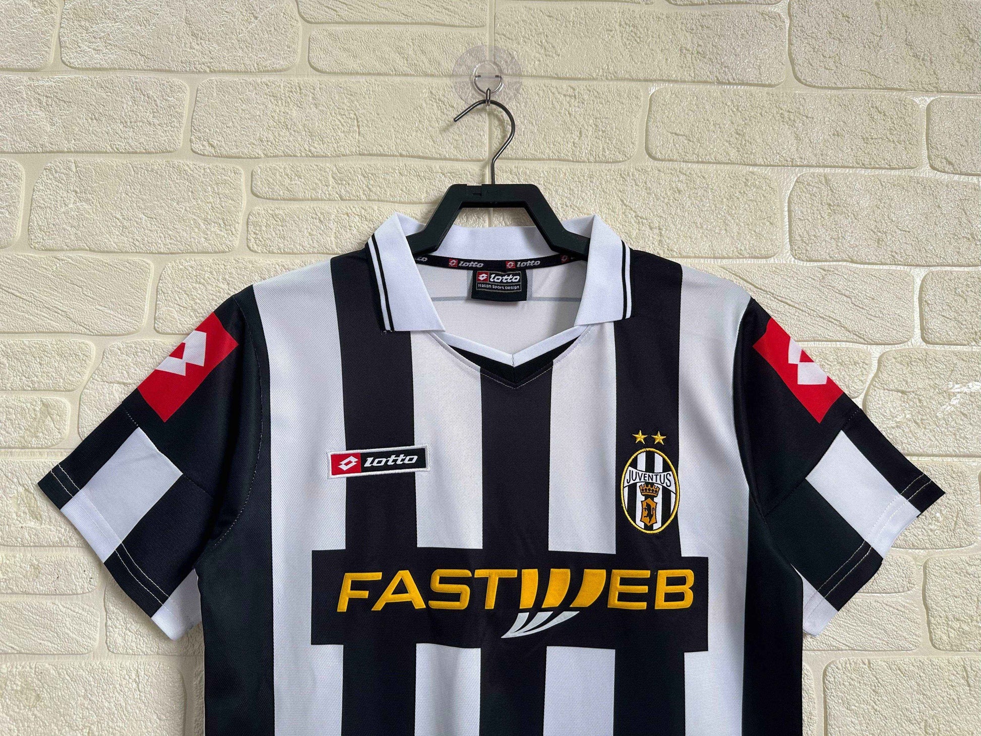 2001-02 Juventus Home Shirt - Retro Classic Kits