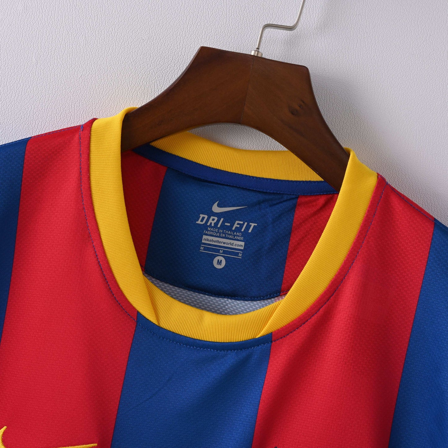 2010-11 FC Barcelona Home Kit - Retro Classic Kits