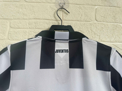 2014-15 Juventus Home Shirt - Retro Classic Kits