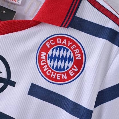 1998-00 Bayern Munich Away Kit