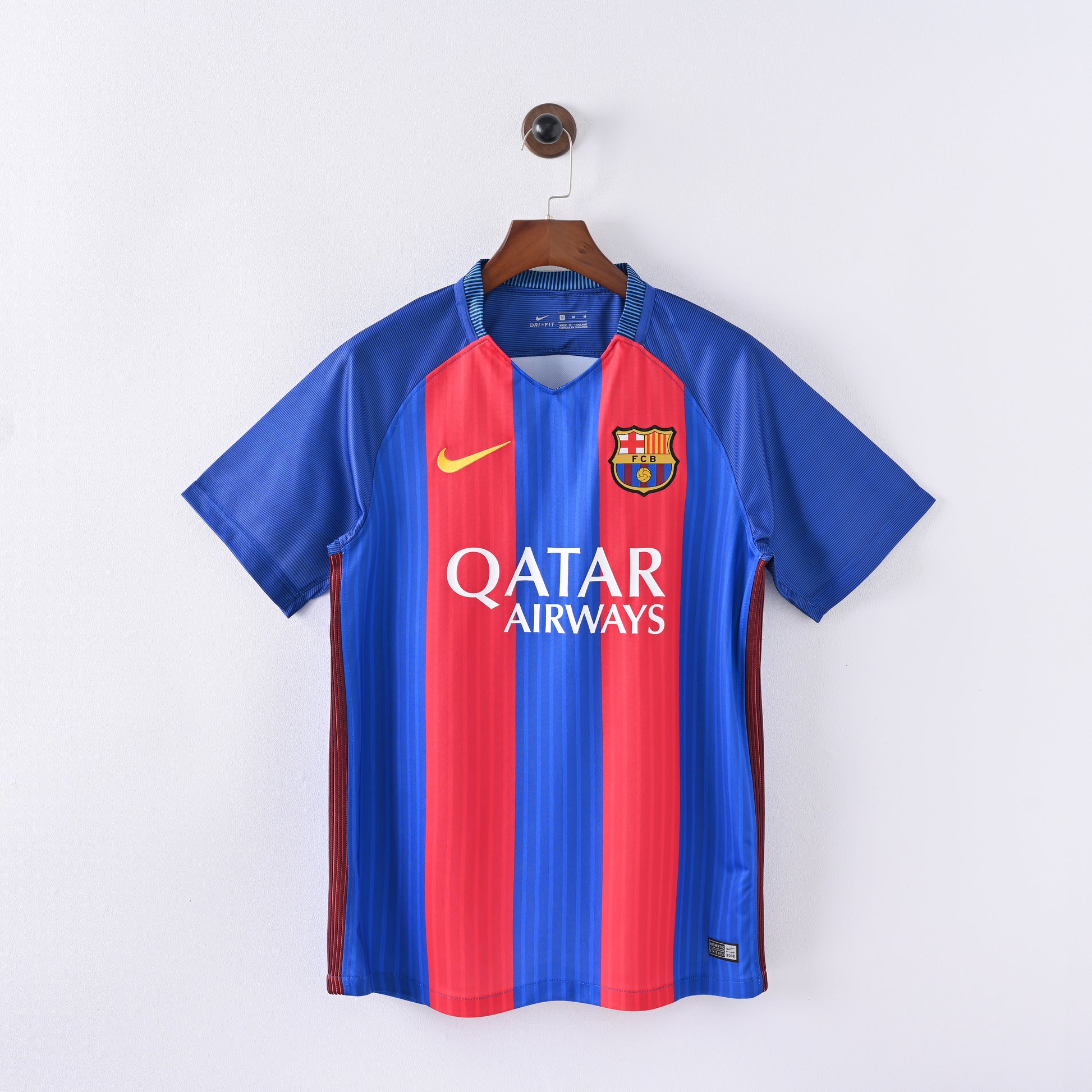 2016-17 FC Barcelona Home Shirt - Retro Classic Kits