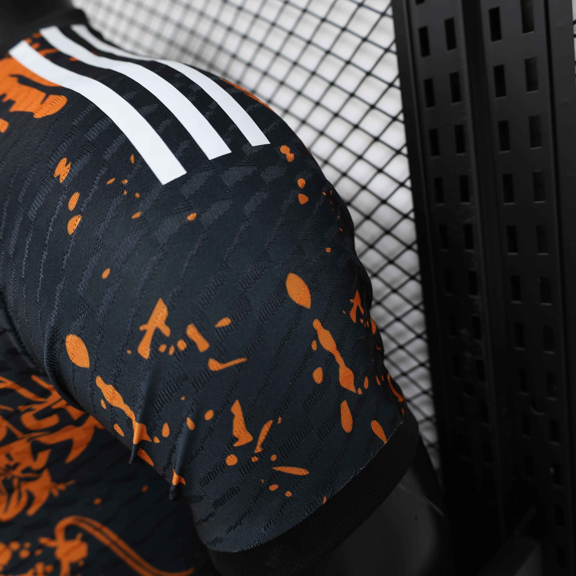 Limited Edition Japan Shirt - Dragon Ball Z - Retro Classic Kits