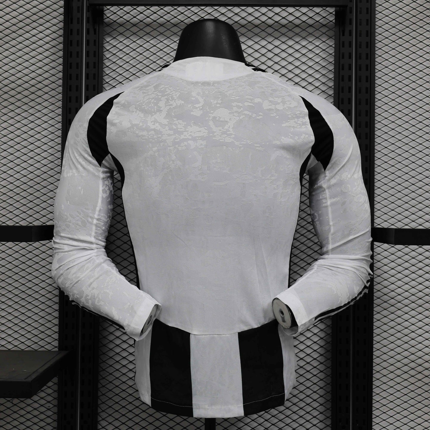 2024-25 Juventus Home Shirt - Long Sleeve [Player Version] - Retro Classic Kits