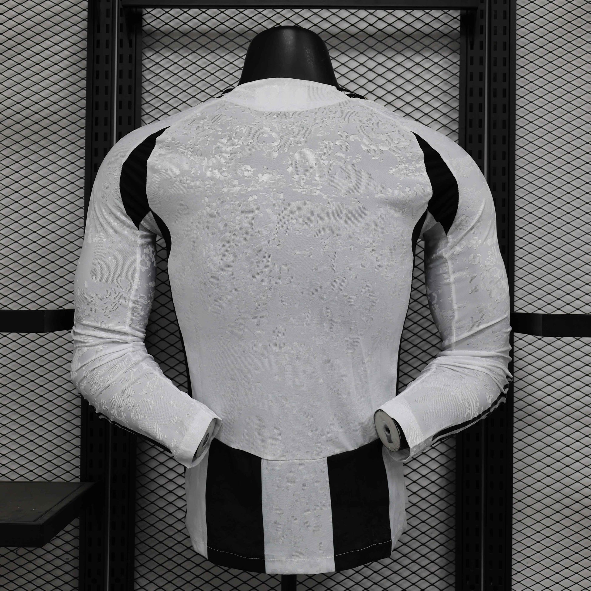 2024-25 Juventus Home Shirt - Long Sleeve [Player Version] - Retro Classic Kits