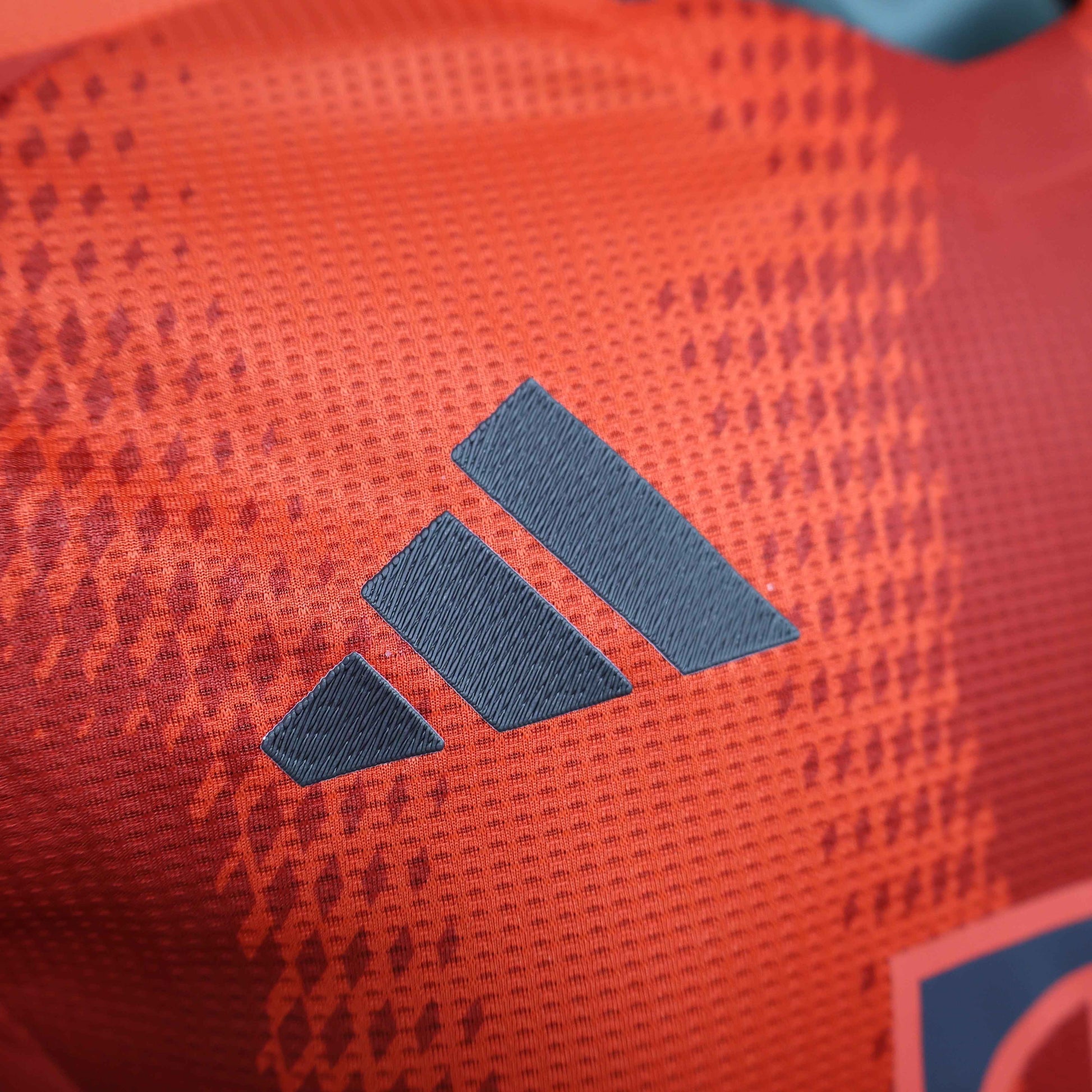 2024-25 Bayern Munich Home Shirt - Long Sleeve [Player Version] - Retro Classic Kits