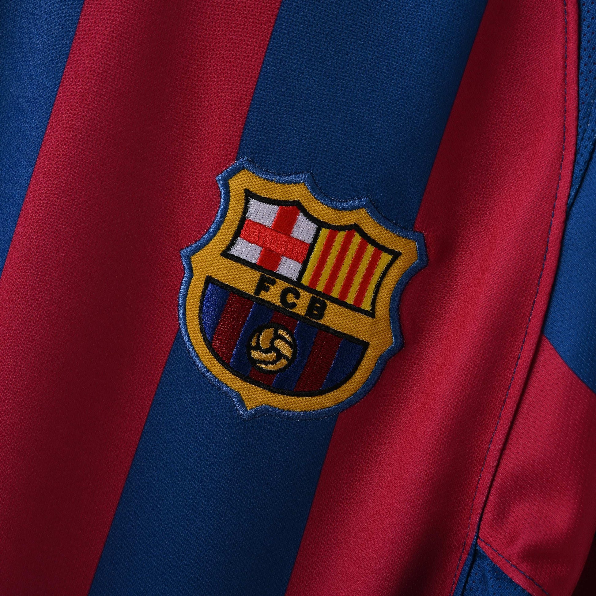 2005-06 FC Barcelona Home Kit - Retro Classic Kits