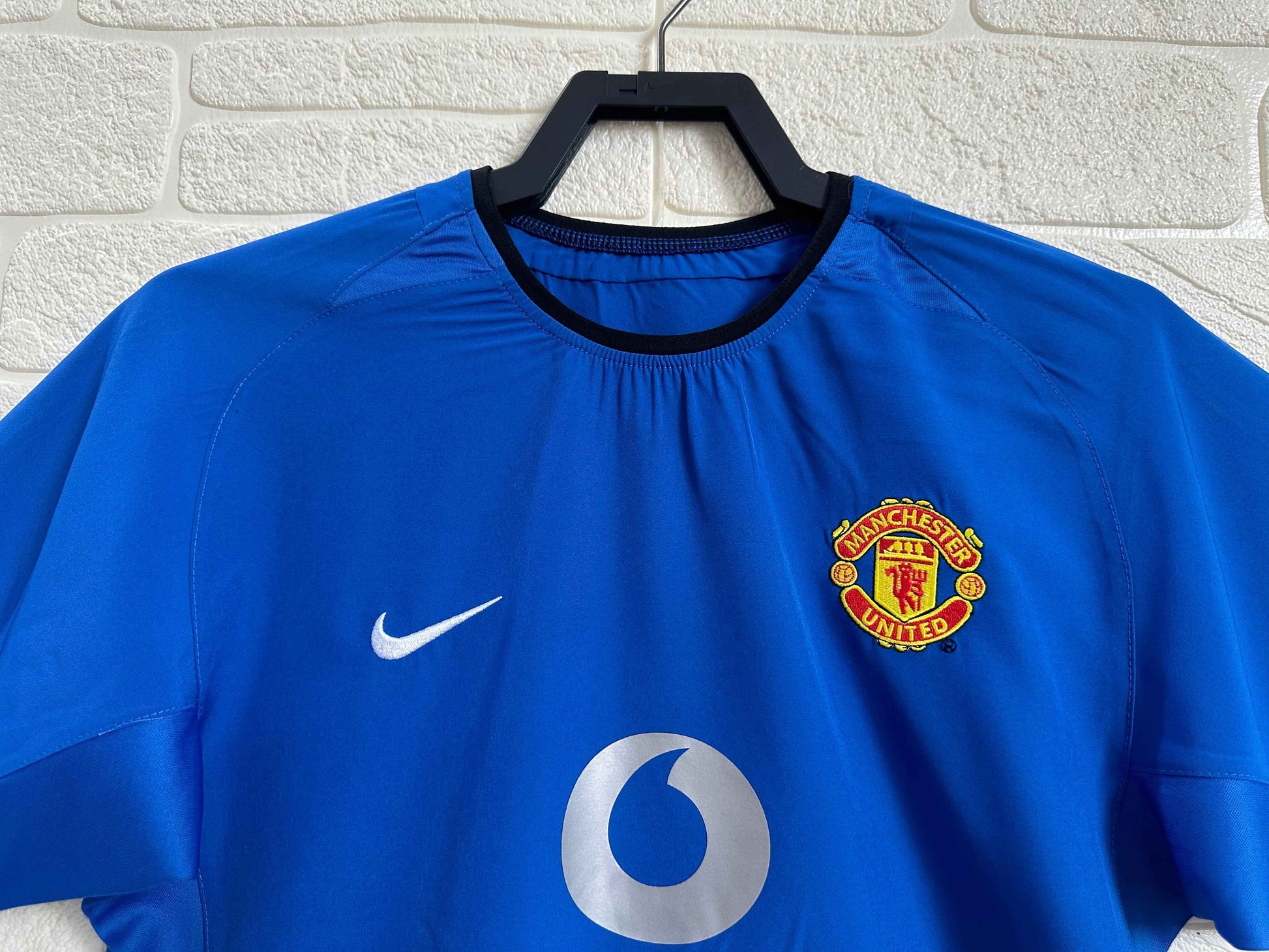 2002-04 Manchester United Away Shirt - Retro Classic Kits