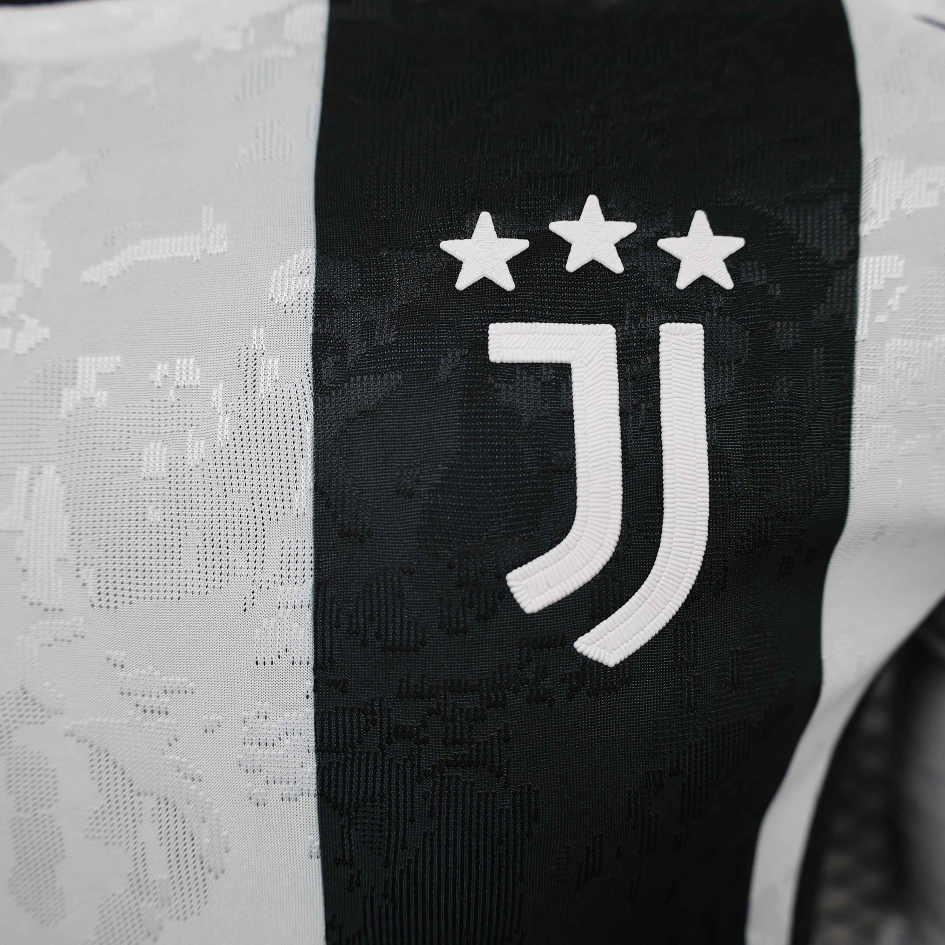 2024-25 Juventus Home Shirt - Long Sleeve [Player Version] - Retro Classic Kits
