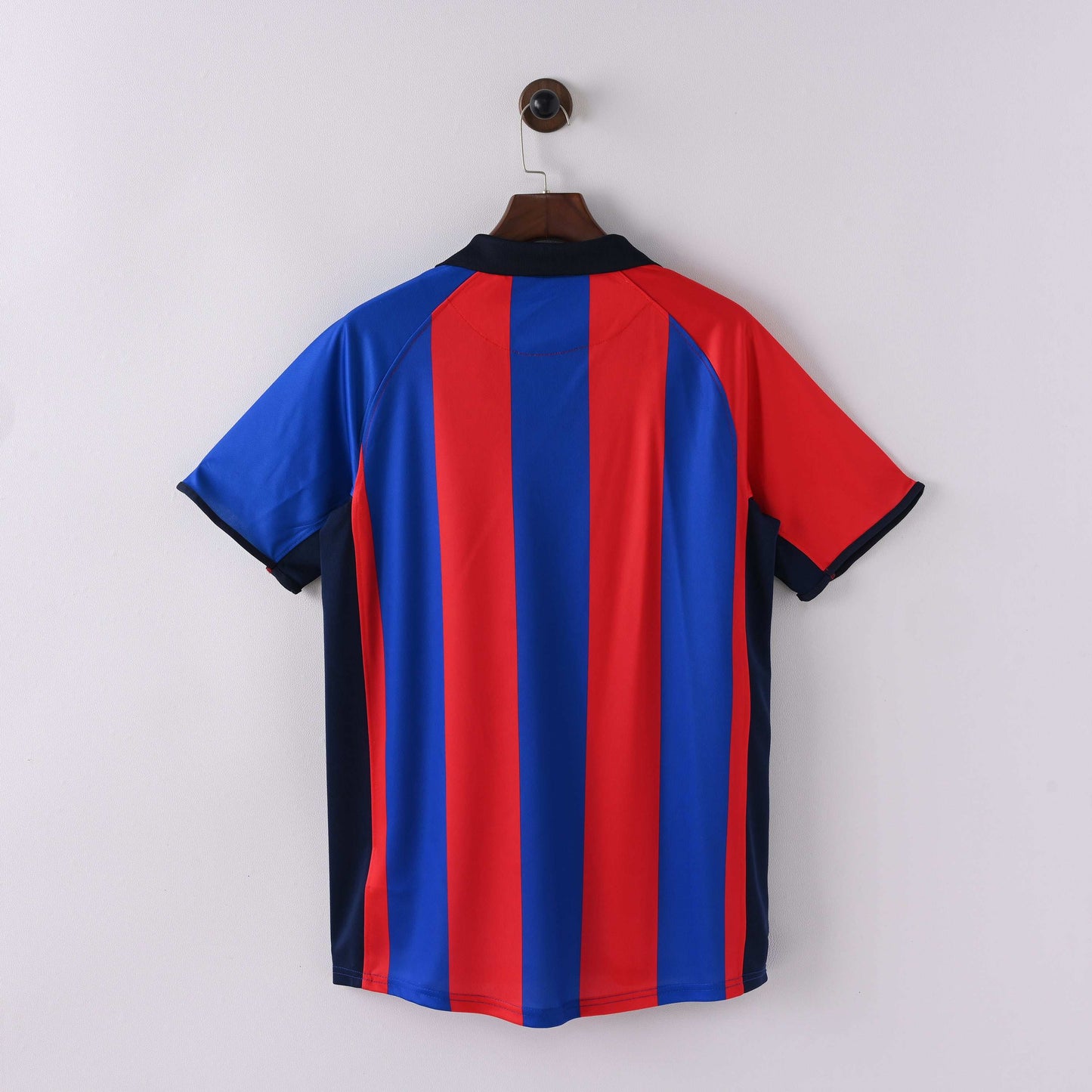 2001-02 FC Barcelona Home Kit - Retro Classic Kits