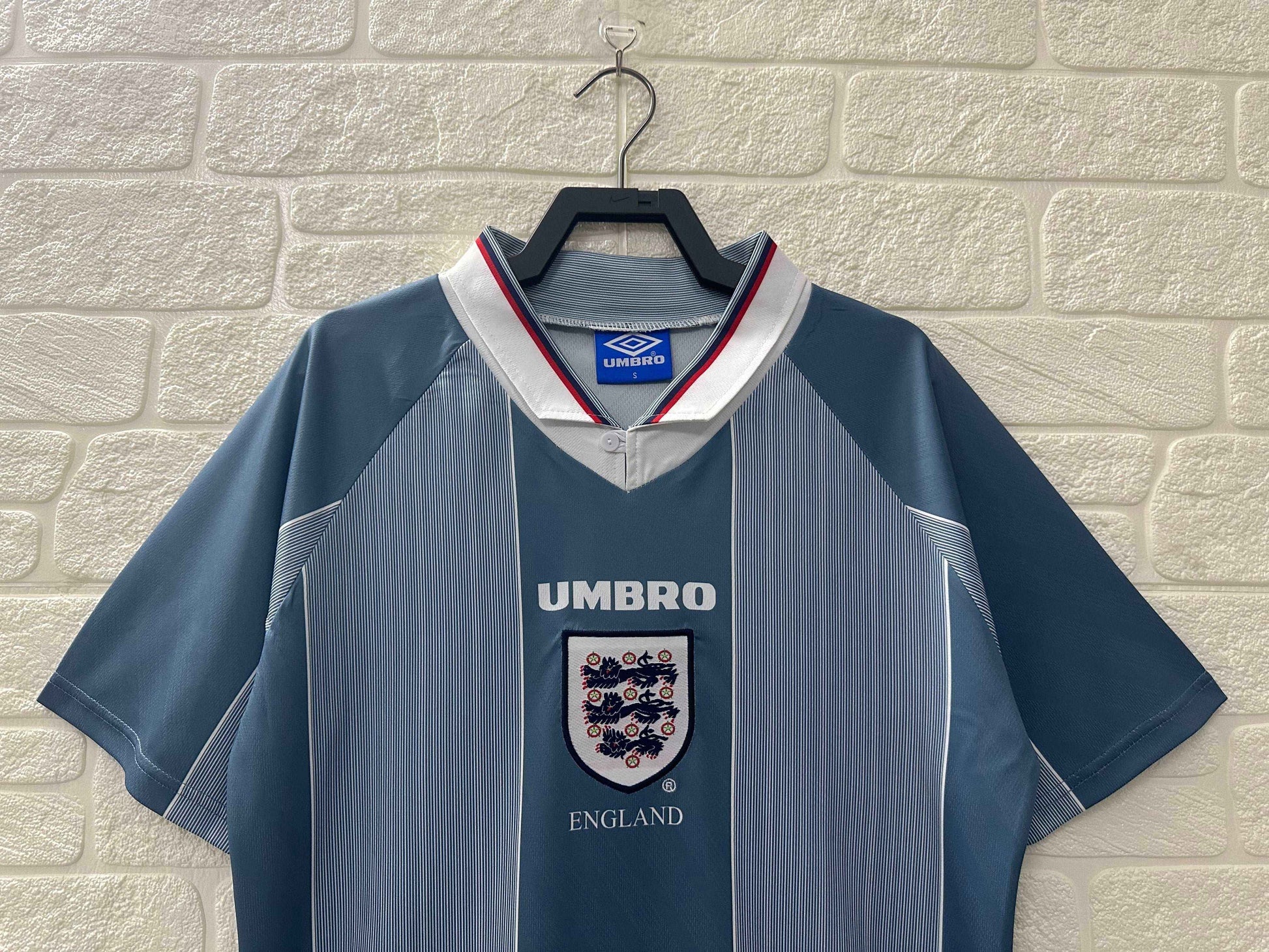 1996 England Away Shirt - Retro Classic Kits