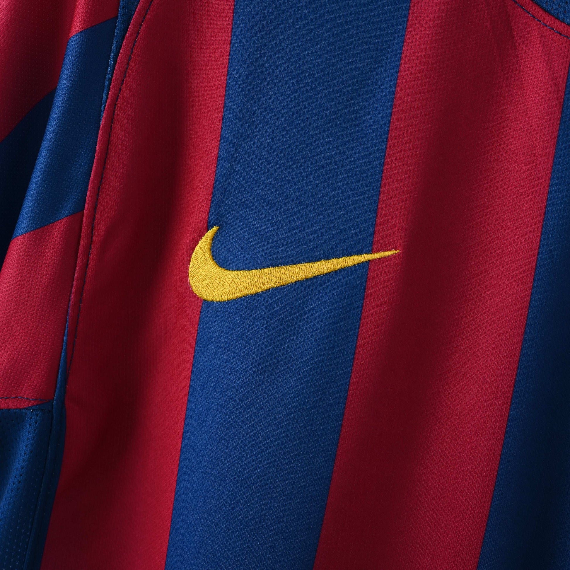 2005-06 FC Barcelona Home Kit - Retro Classic Kits