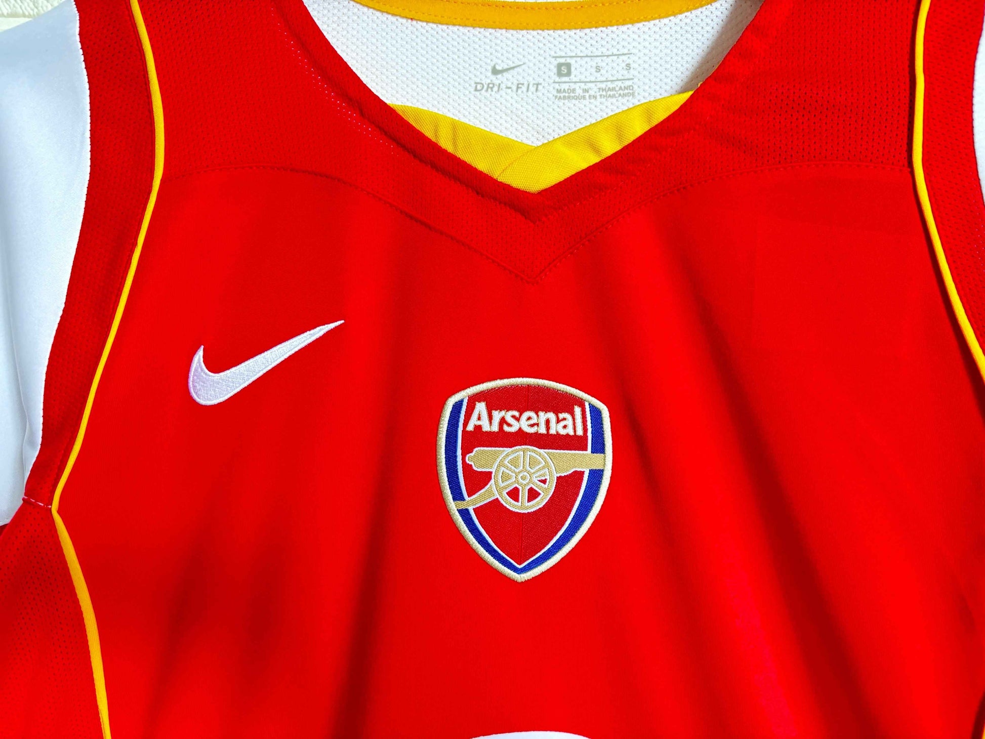 2004-05 Arsenal Home Shirt - Retro Classic Kits