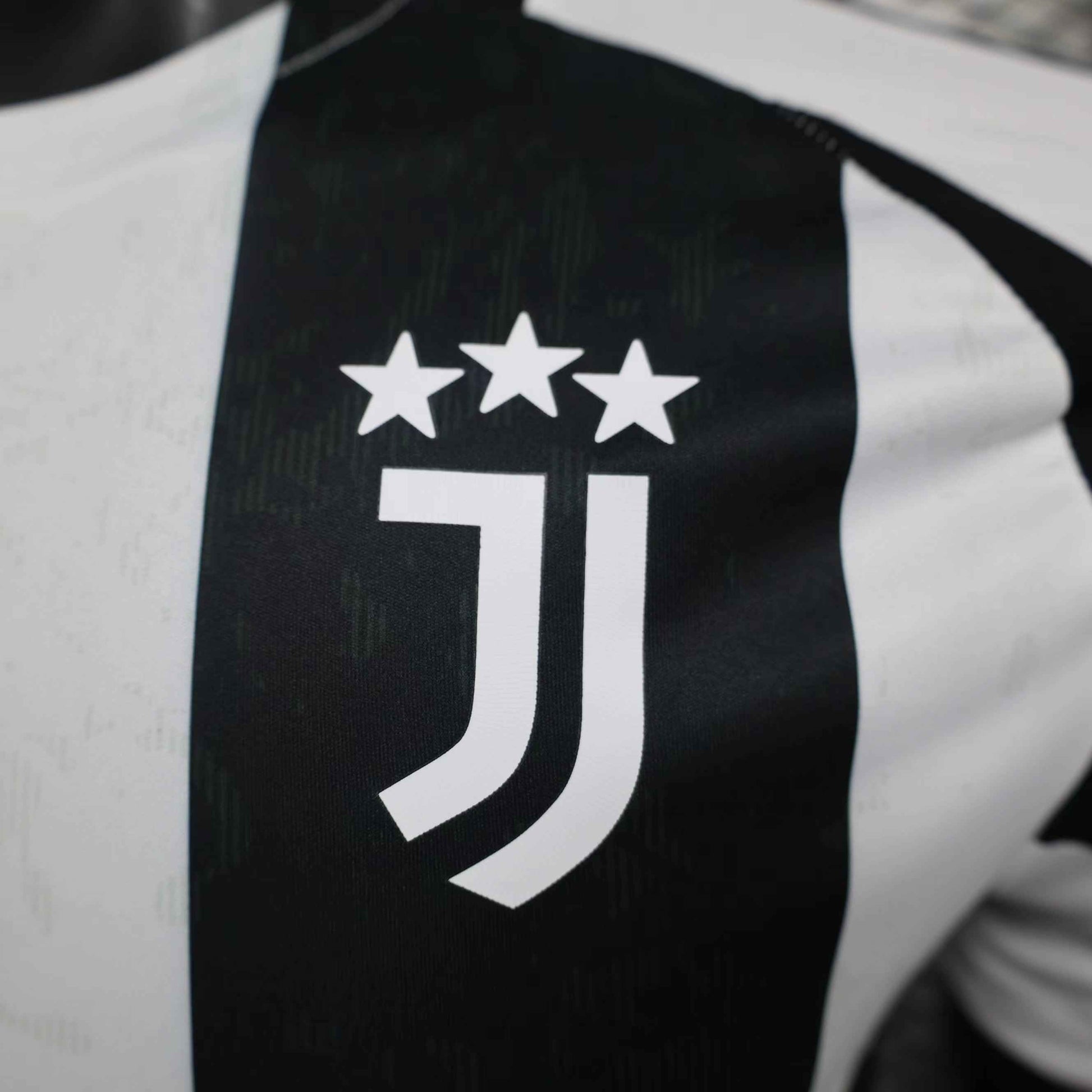 2024-25 Juventus Home Shirt [Player Version] - Retro Classic Kits