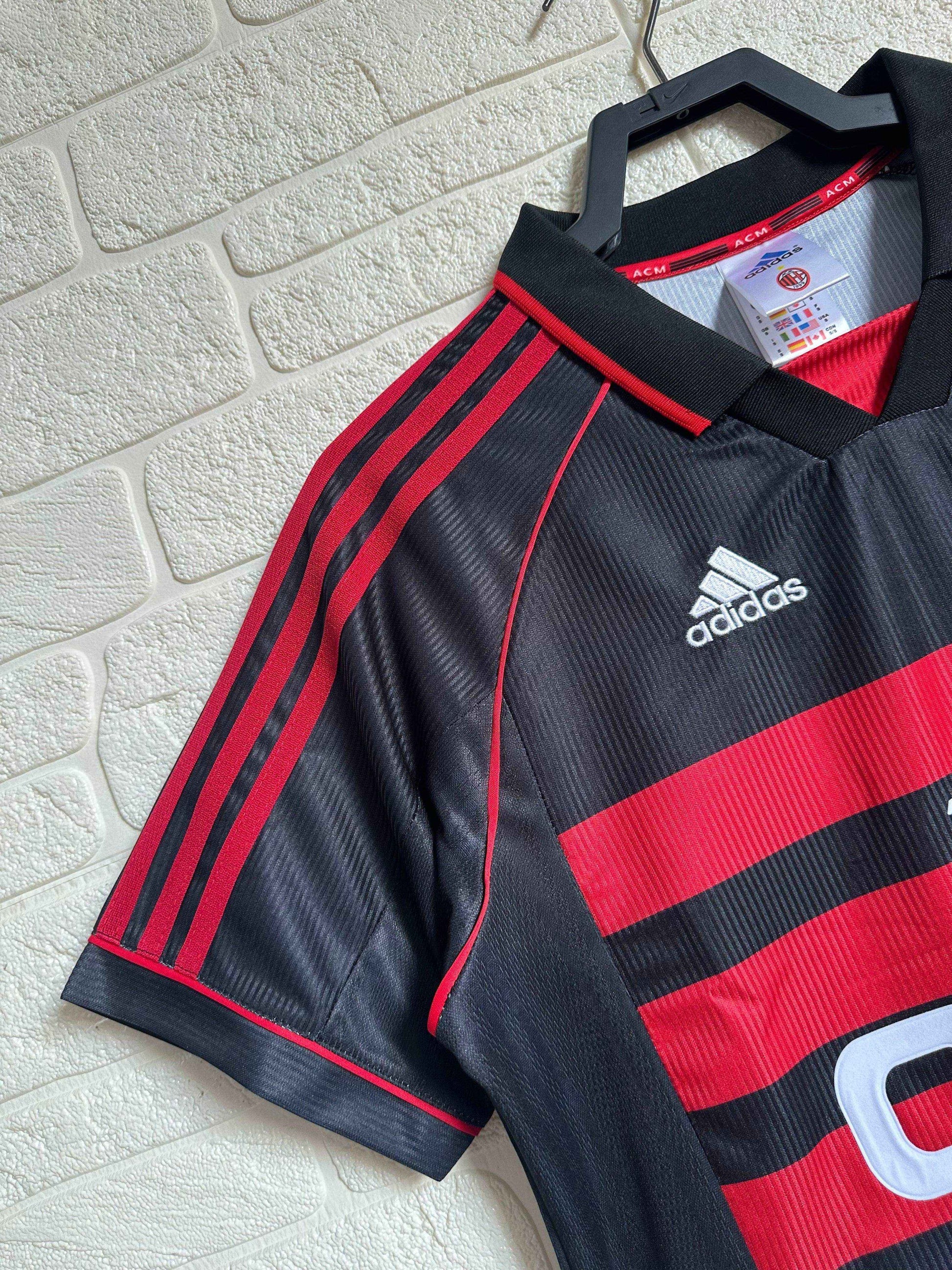 1998-99 AC Milan Away Shirt - Retro Classic Kits