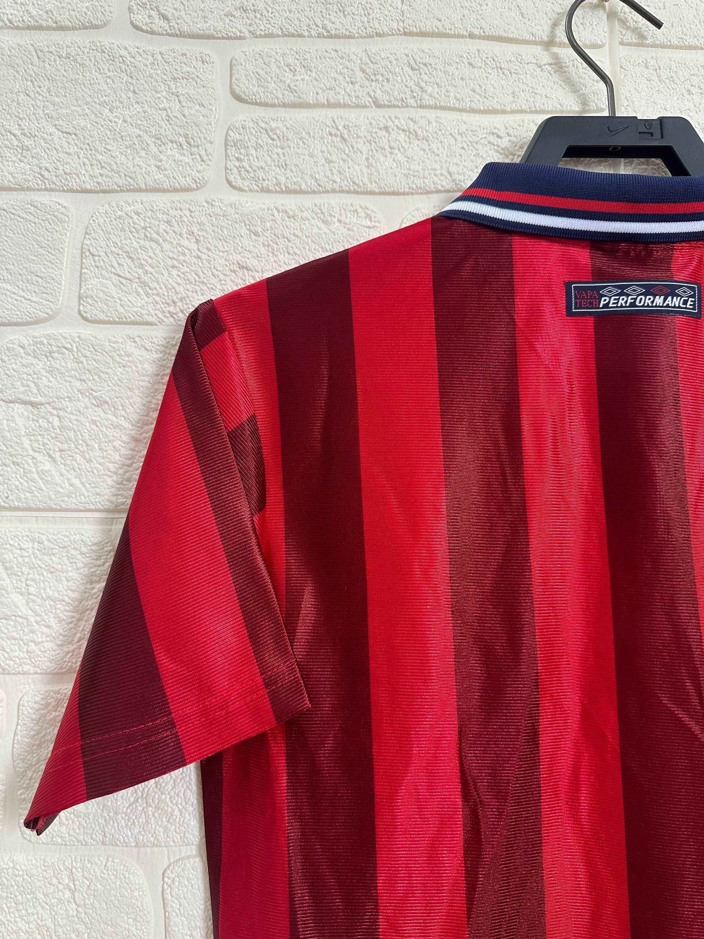 1998 England Away Shirt - Retro Classic Kits