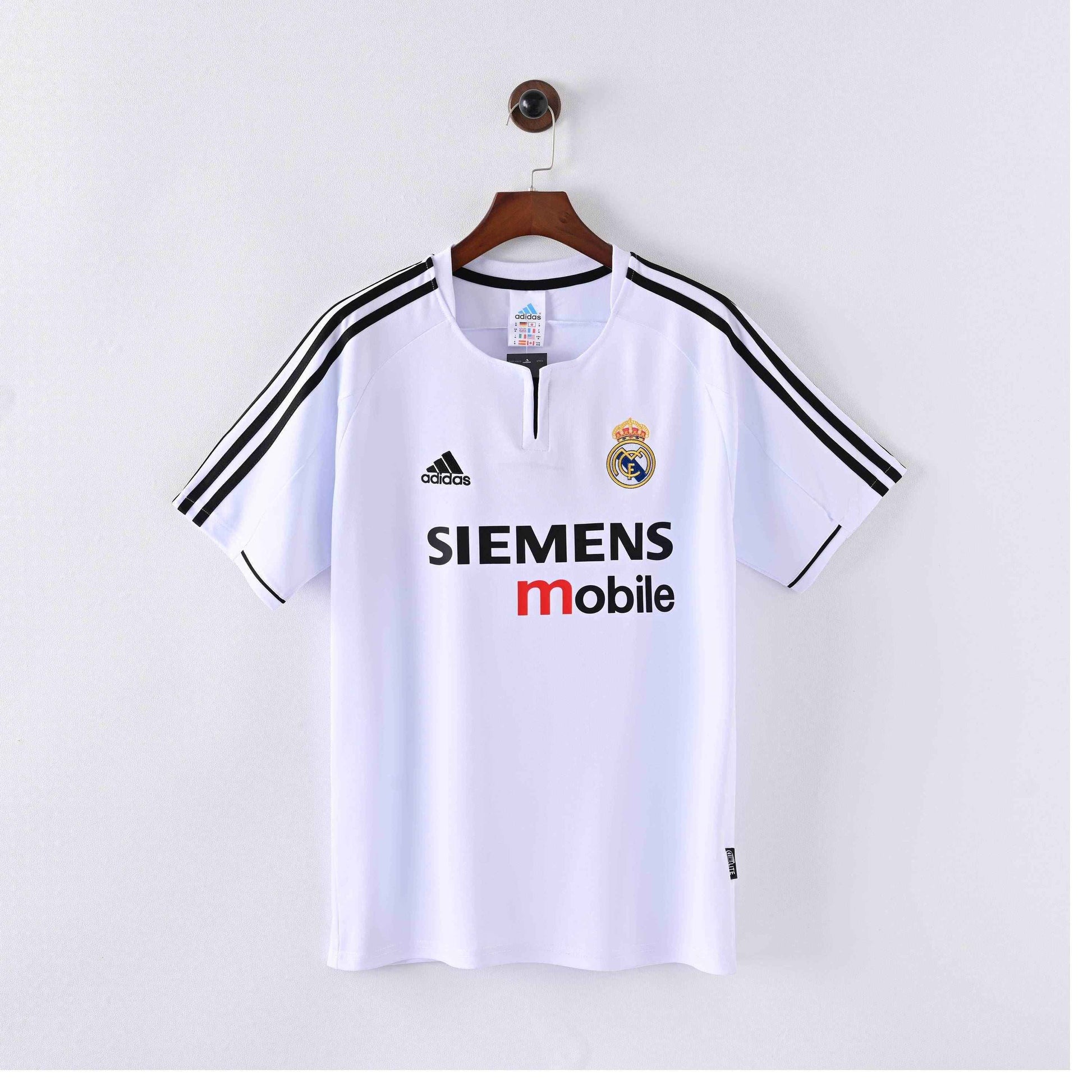 2005-06 Real Madrid Home Kit - Kit Legacy