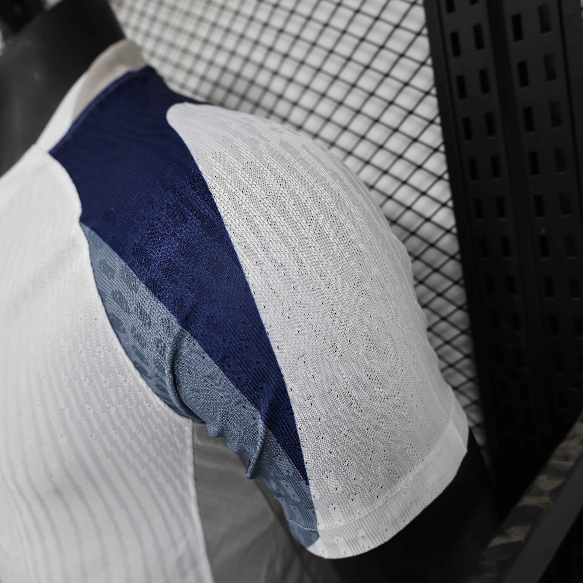 2025-26 Tottenham Hotspur Home Kit [Player Version] - Retro Classic Kits