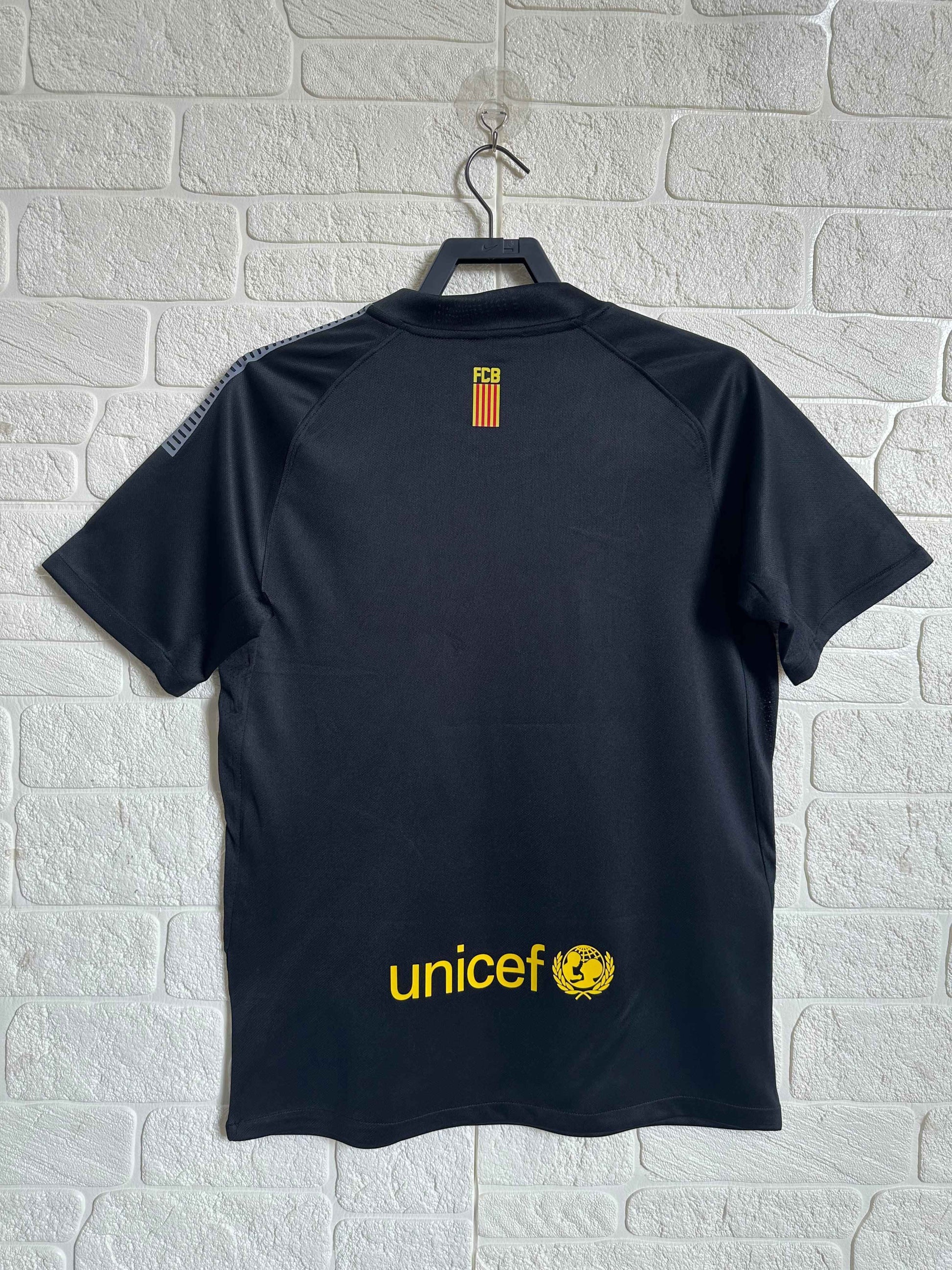 2011-12 FC Barcelona Away Shirt - Retro Classic Kits